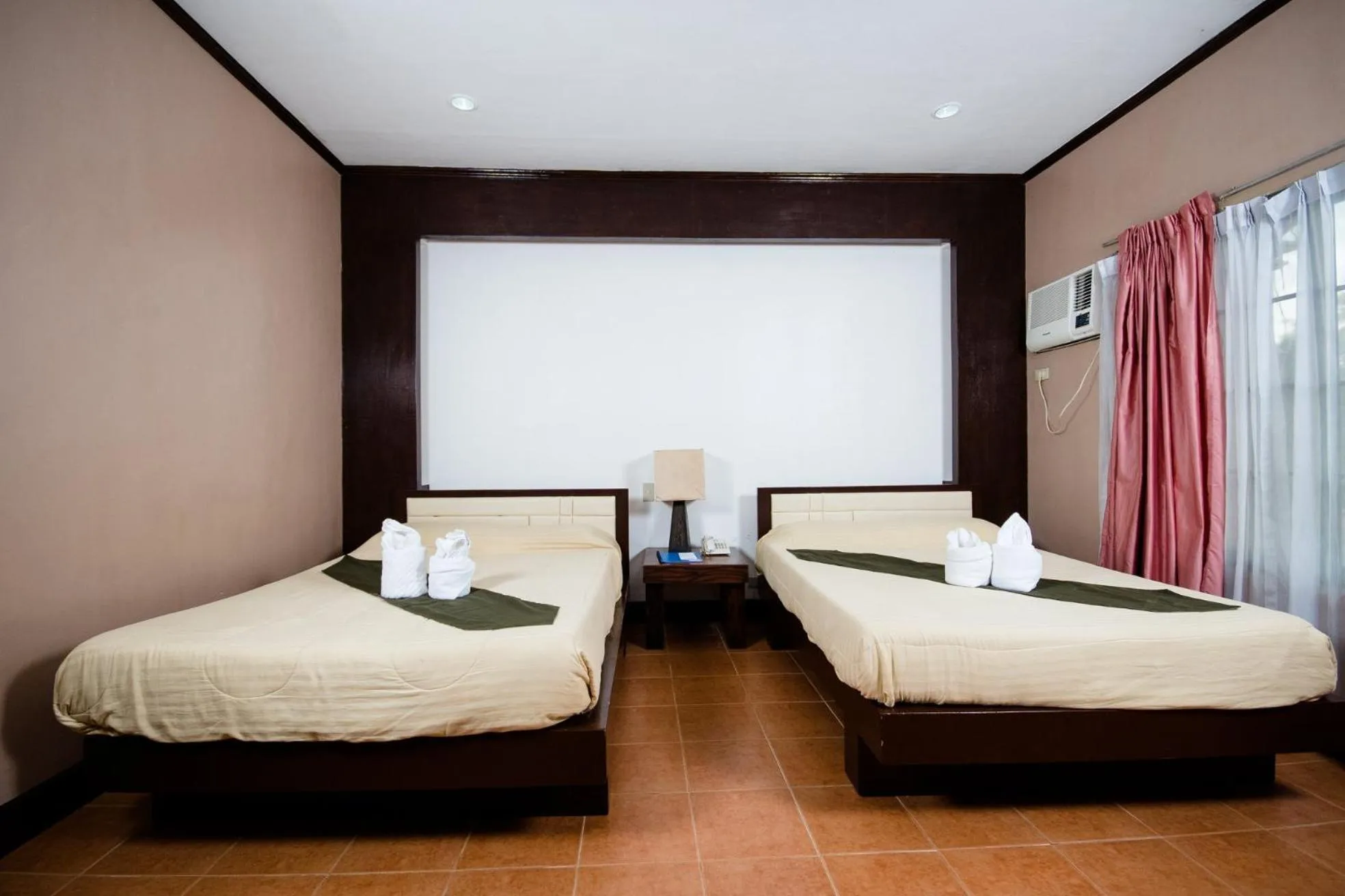 Bed in San Remigio Beach Club
