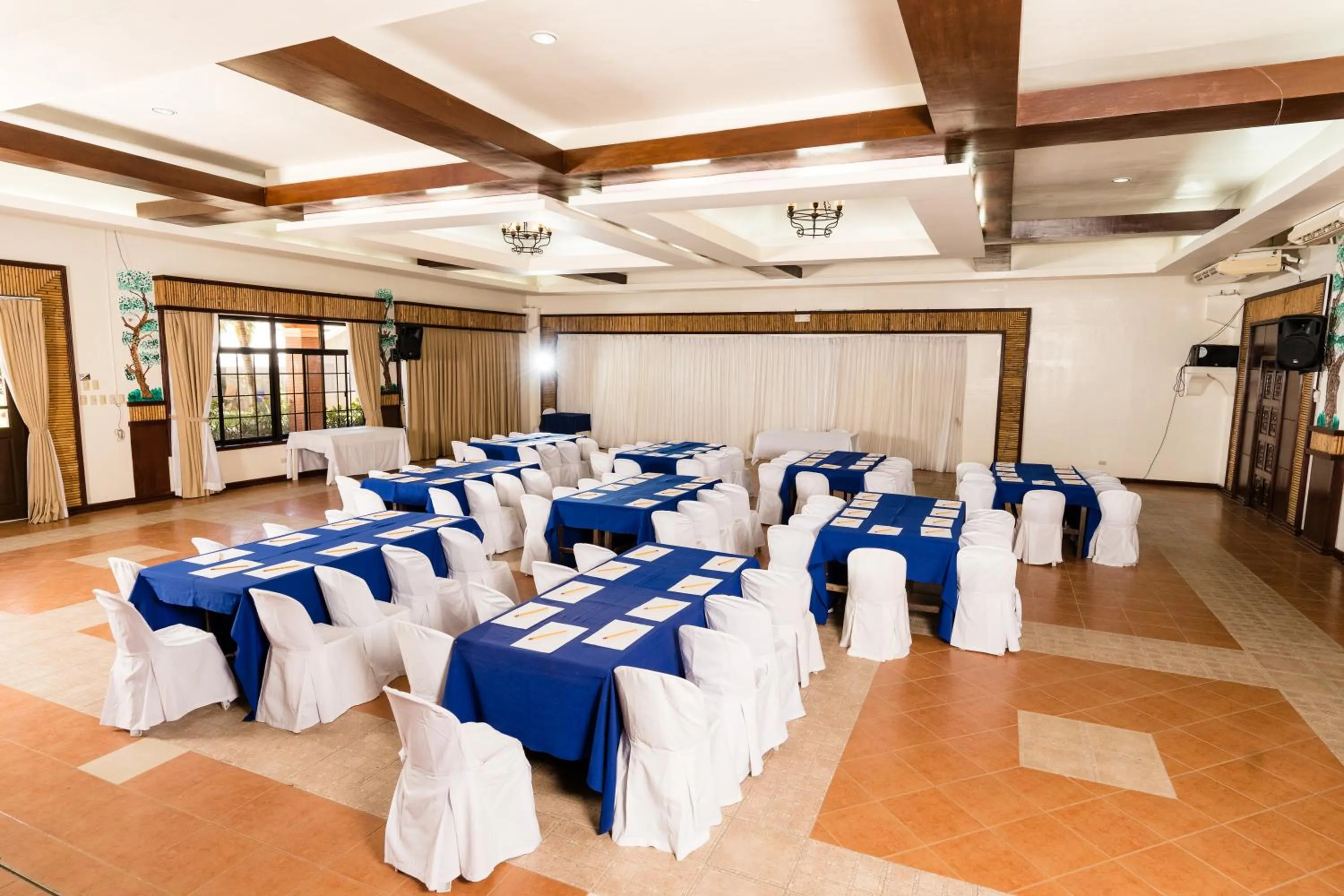 San Remigio Beach Club