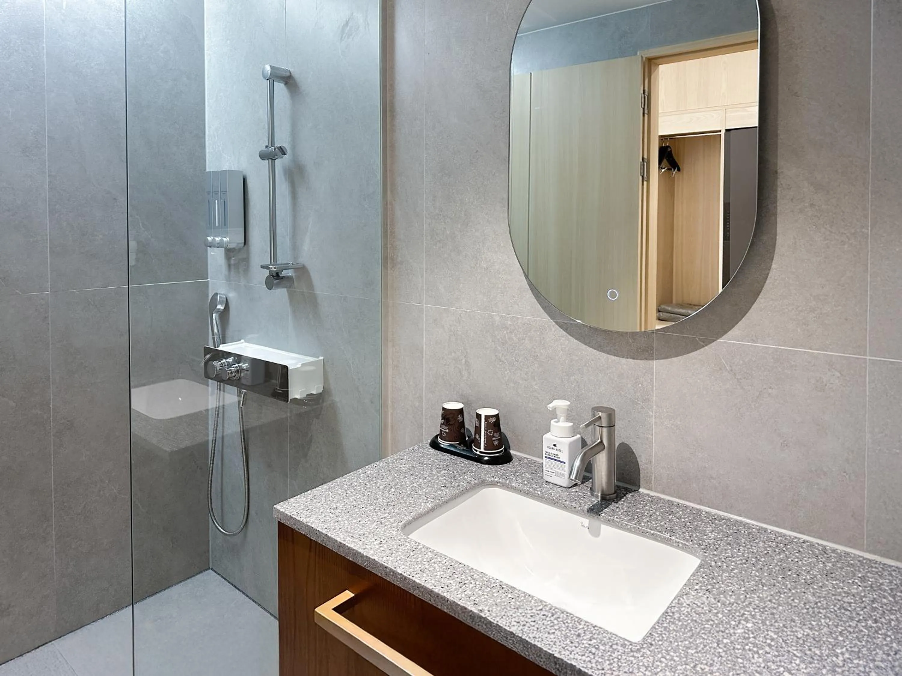 Toilet in Hound Hotel Mokpo Peace Plaza