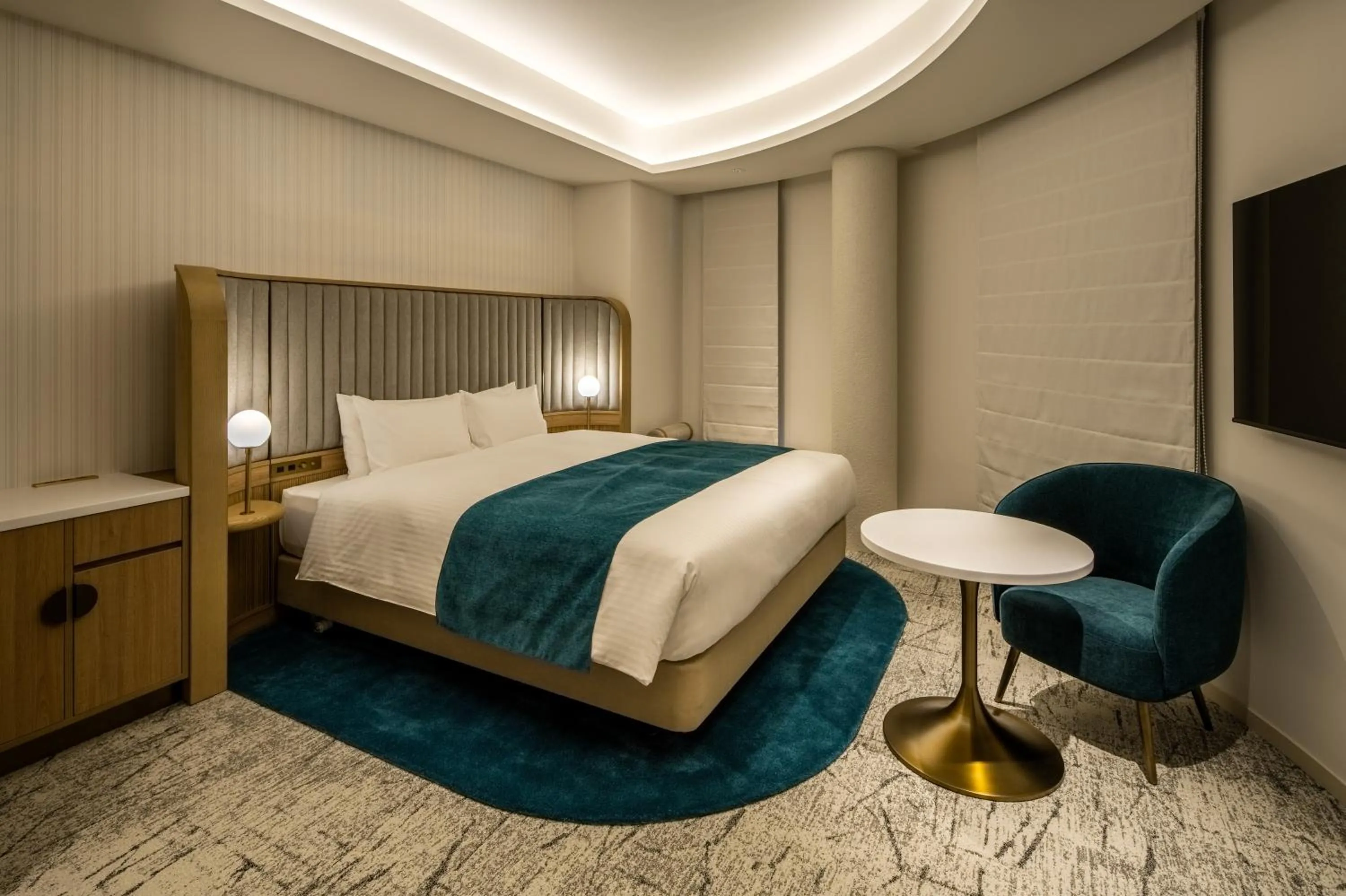 Bed in Hotel Comento Yokohama Kannai