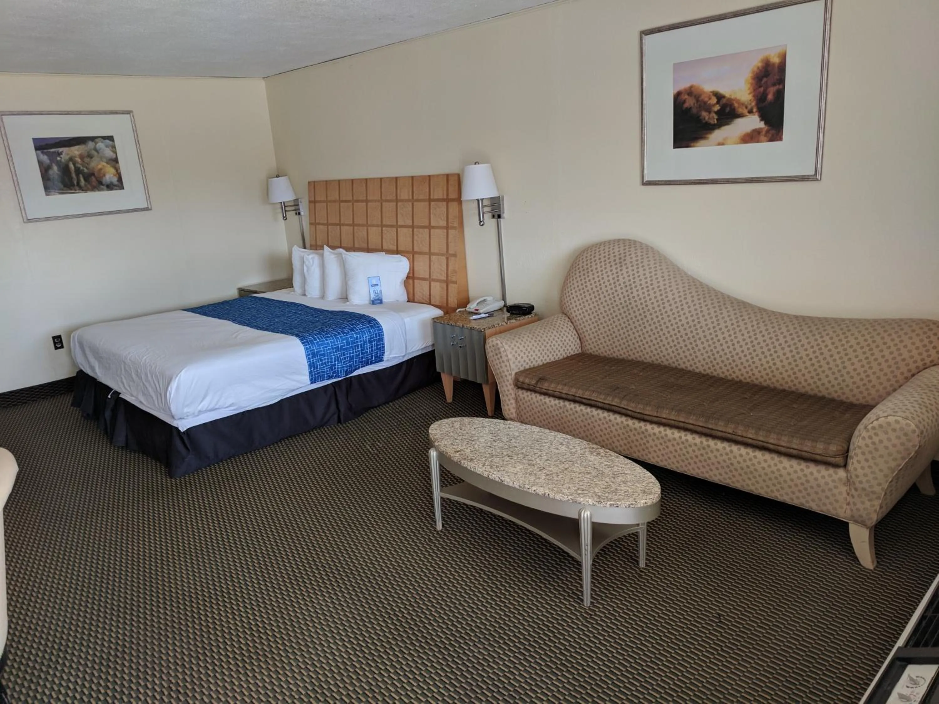 Bed in Travelodge by Wyndham Clovis