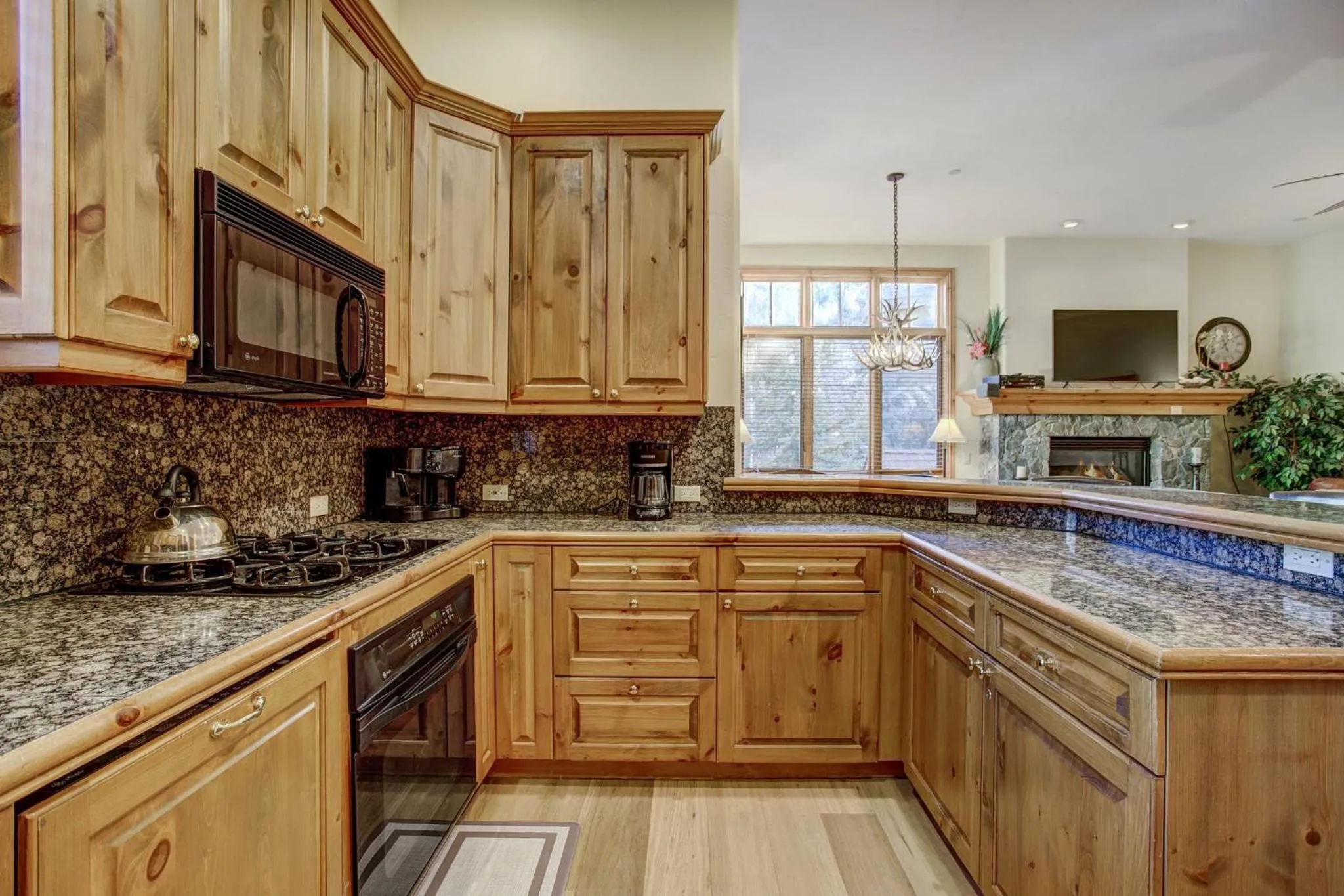 Kitchen or kitchenette in Arrowhead Village, A Vail Resorts Property