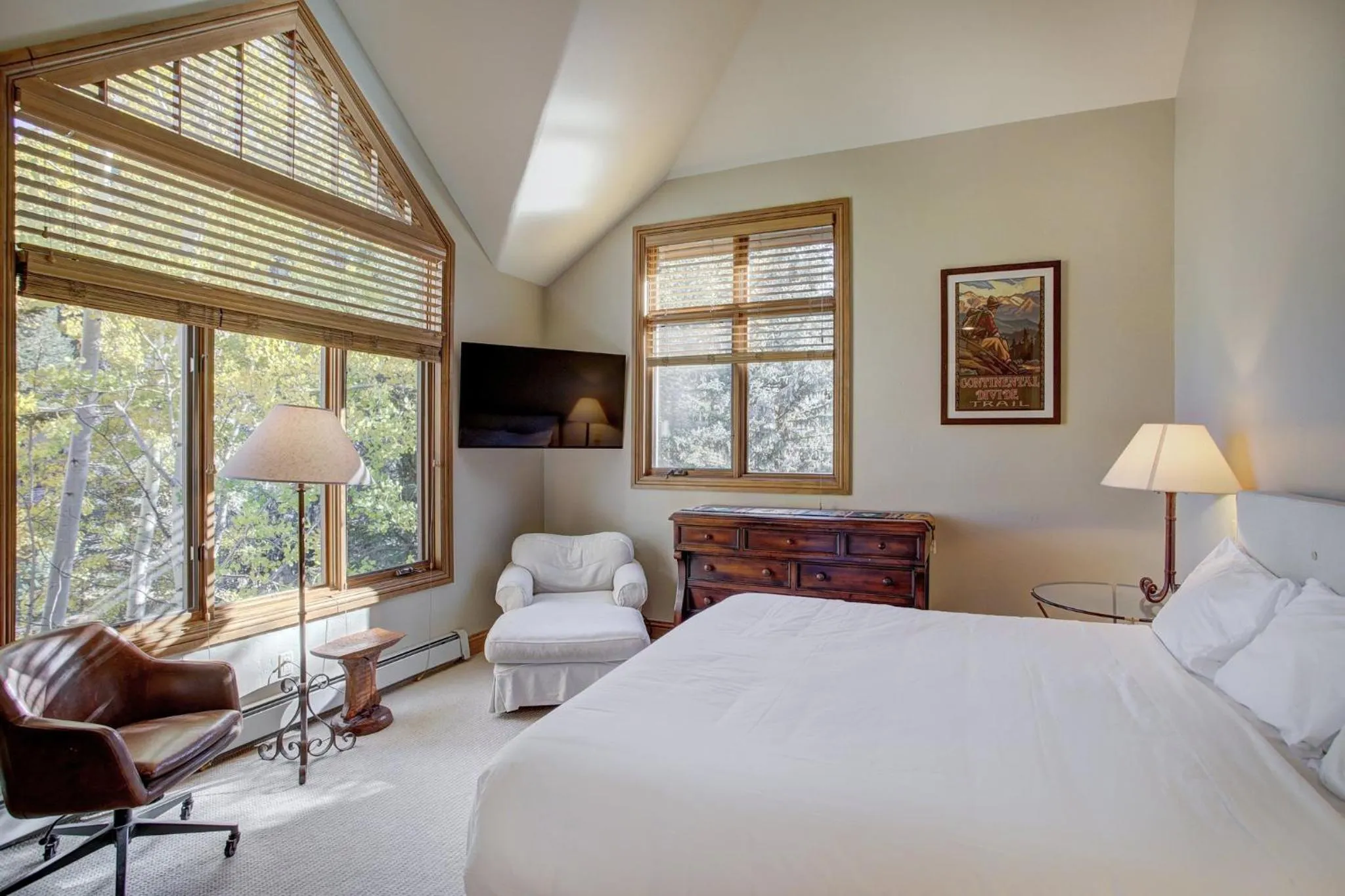 Bedroom, Bed in Arrowhead Village, A Vail Resorts Property