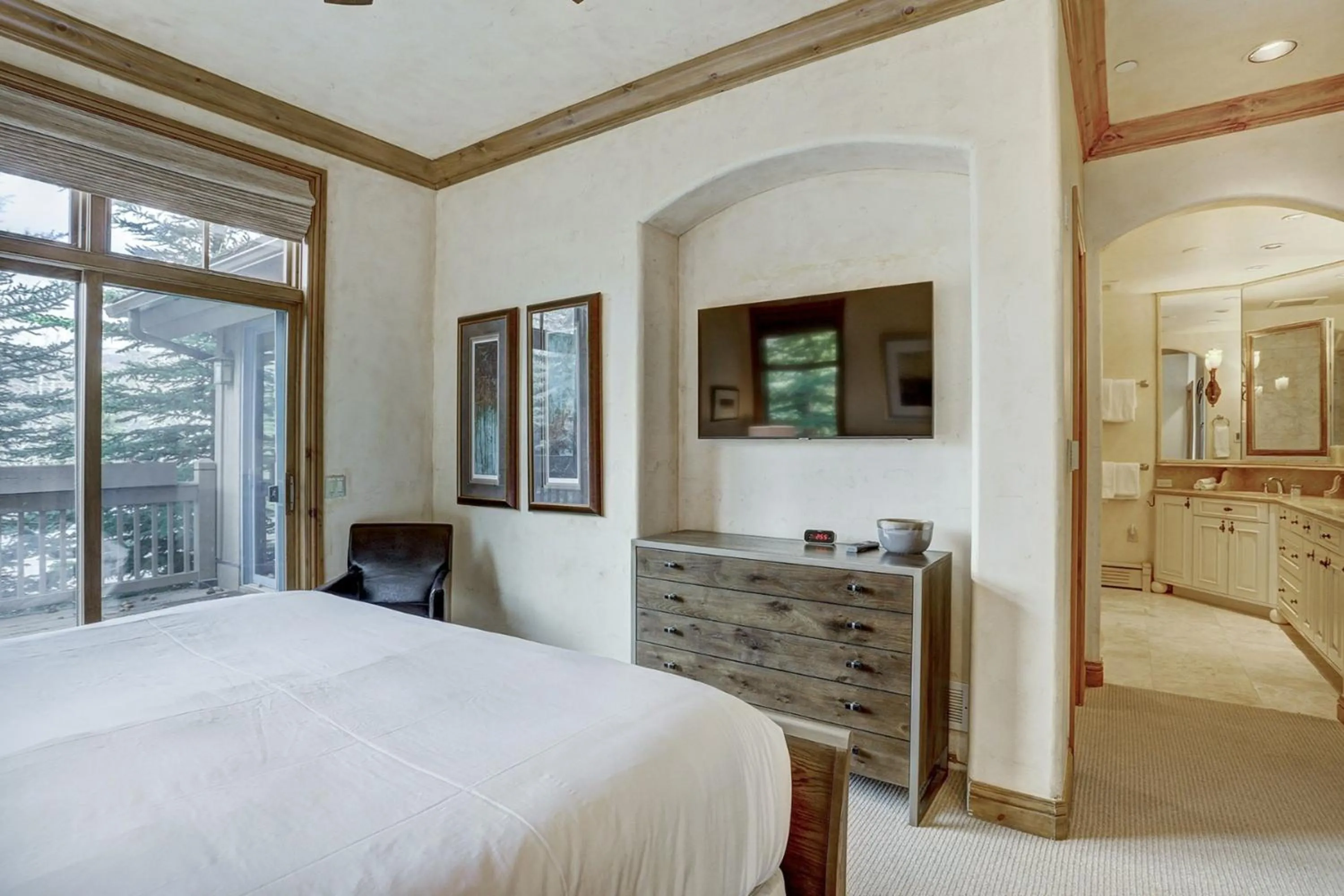 Bedroom, Bed in Arrowhead Village, A Vail Resorts Property