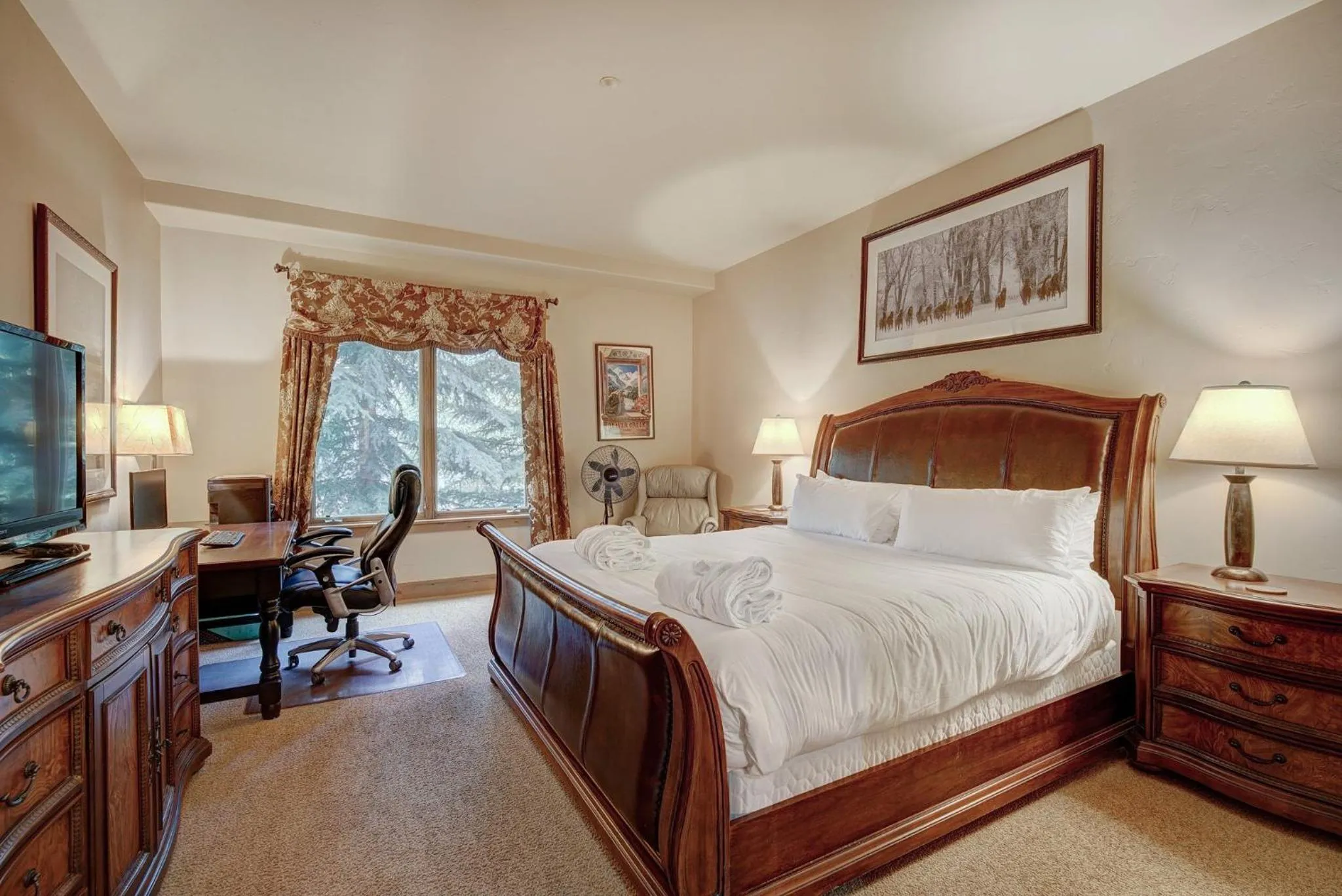 Bedroom, Bed in Arrowhead Village, A Vail Resorts Property