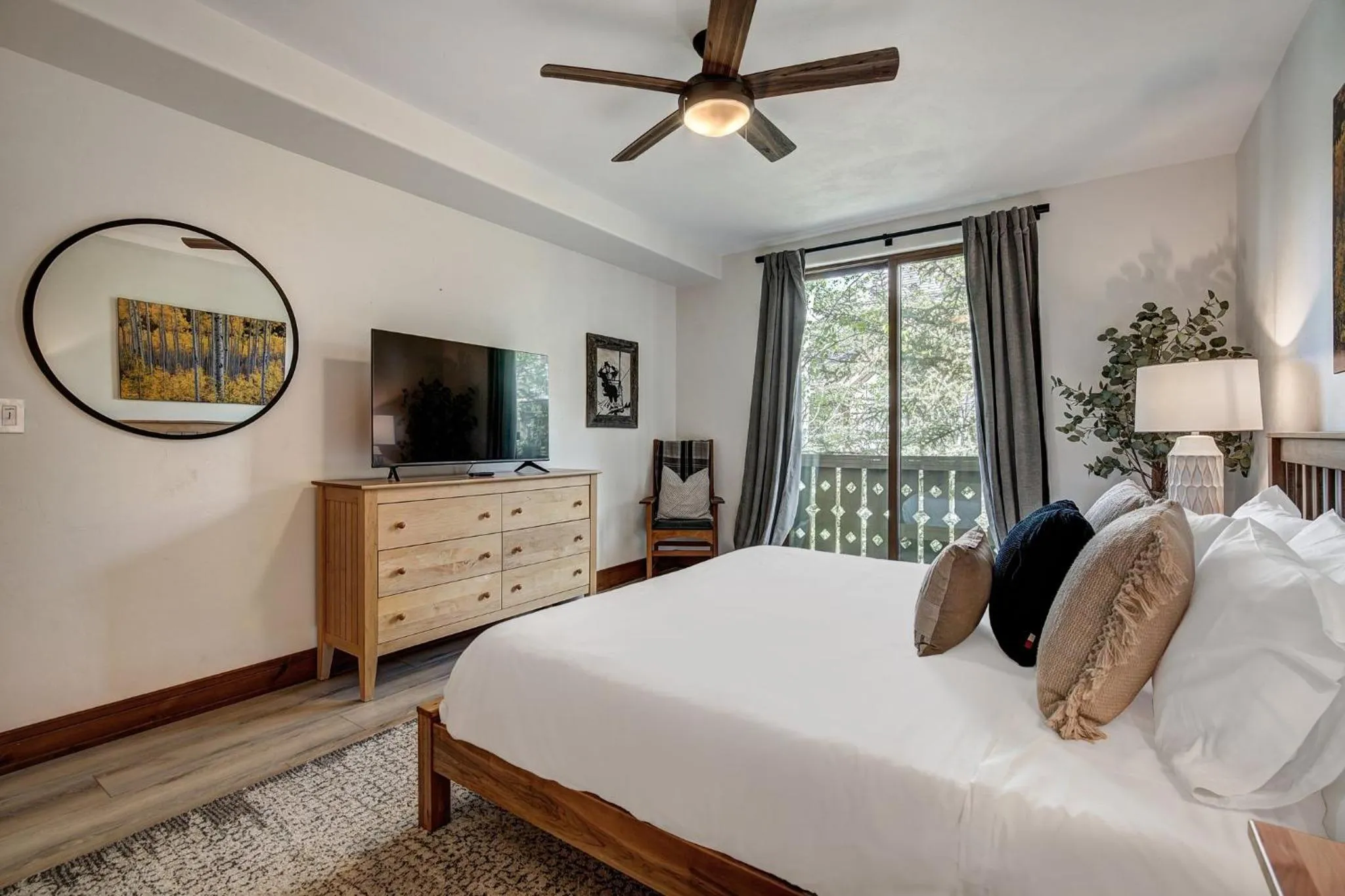 Bedroom, Bed in Arrowhead Village, A Vail Resorts Property