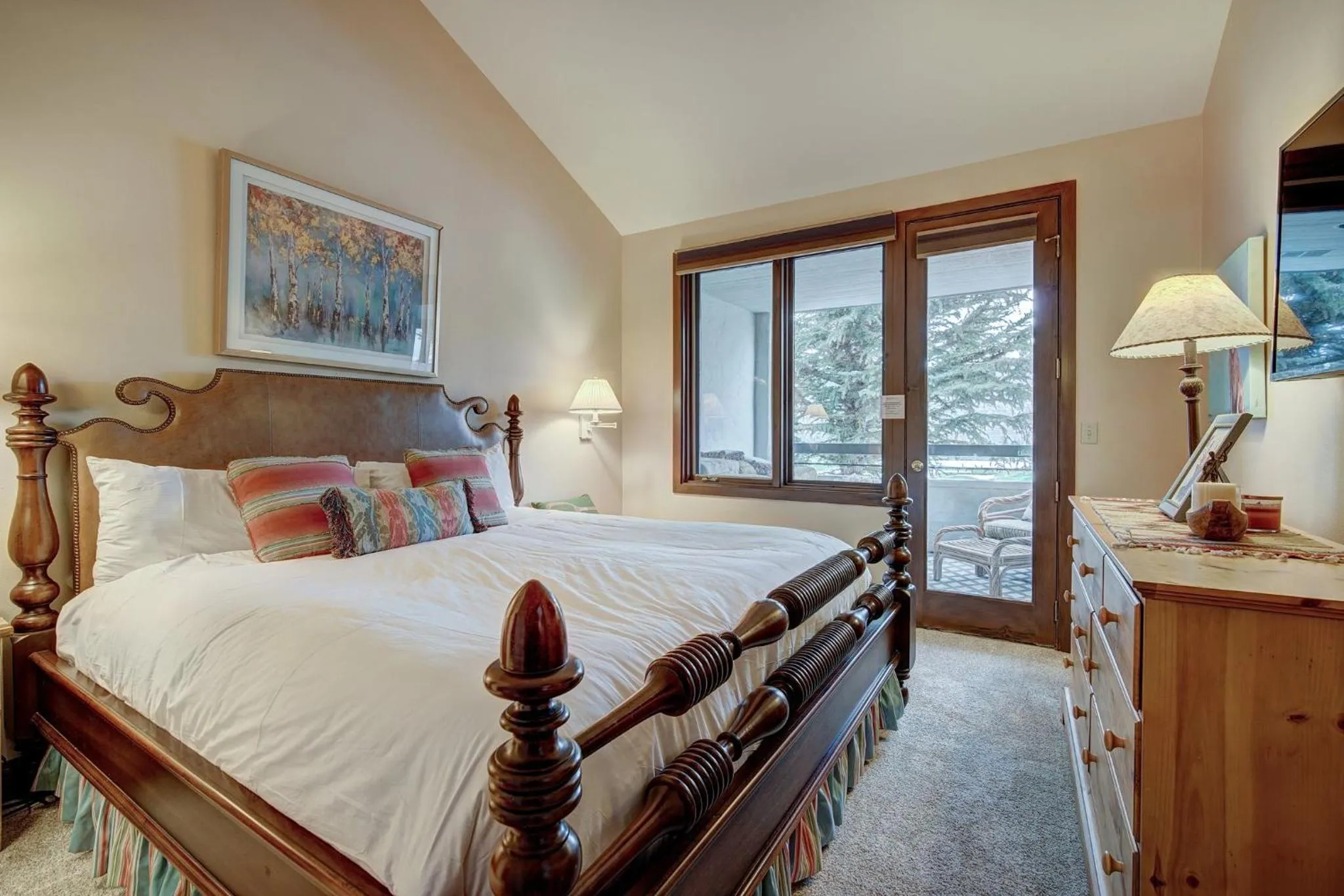 Bedroom, Bed in Arrowhead Village, A Vail Resorts Property