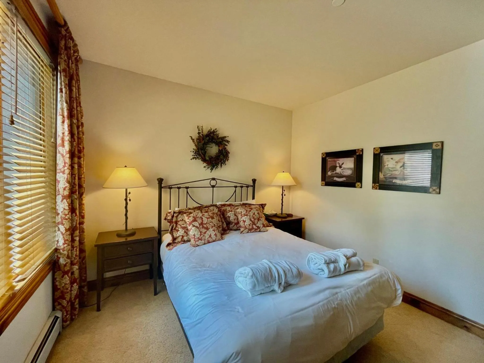 Bedroom, Bed in Arrowhead Village, A Vail Resorts Property