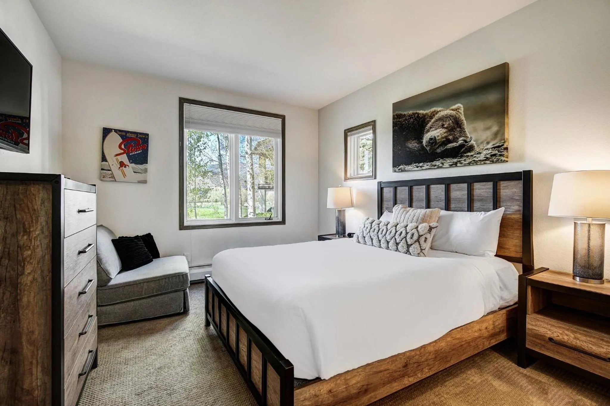 Bedroom, Bed in Arrowhead Village, A Vail Resorts Property