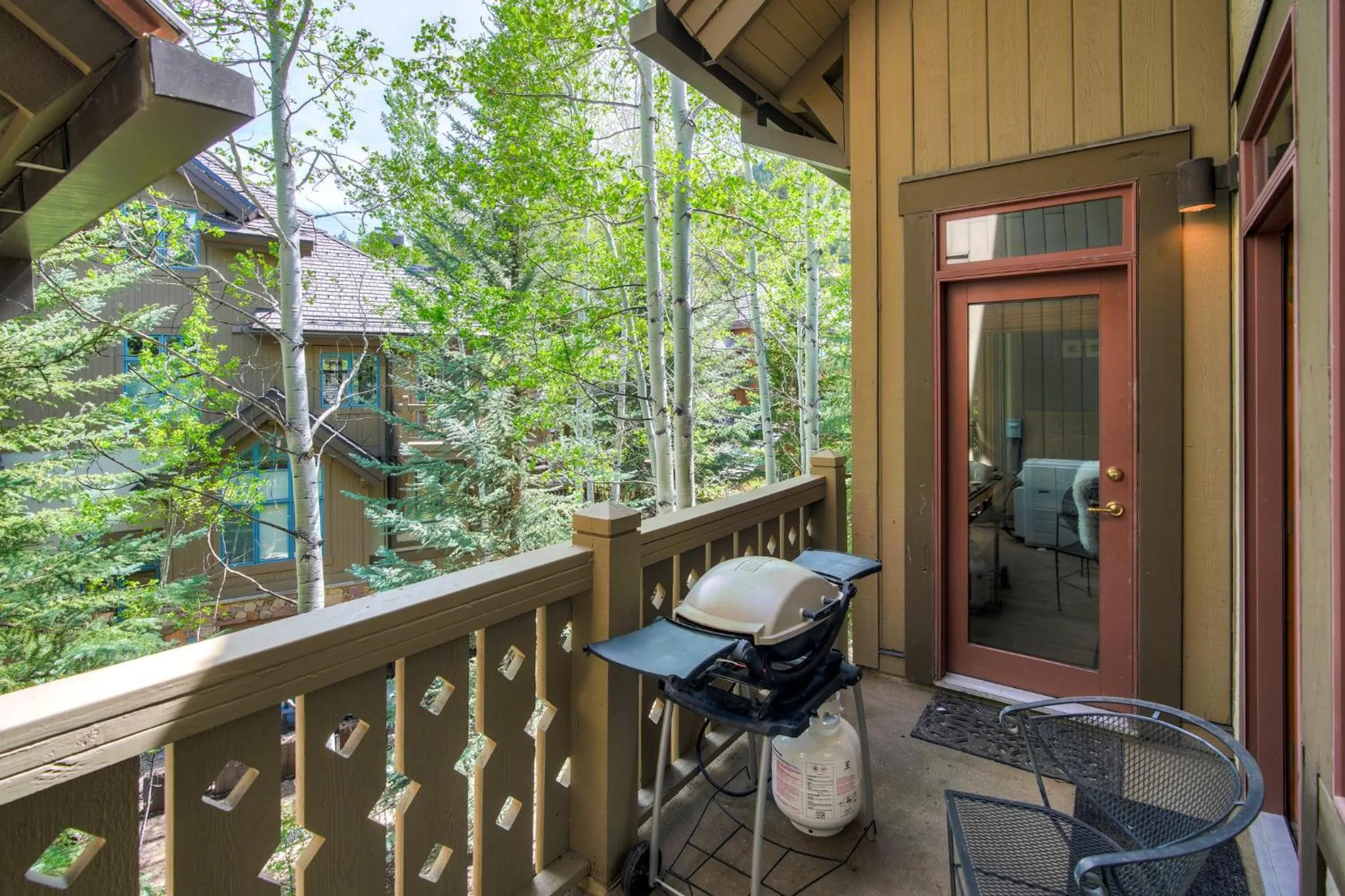 Property building in Arrowhead Village, A Vail Resorts Property