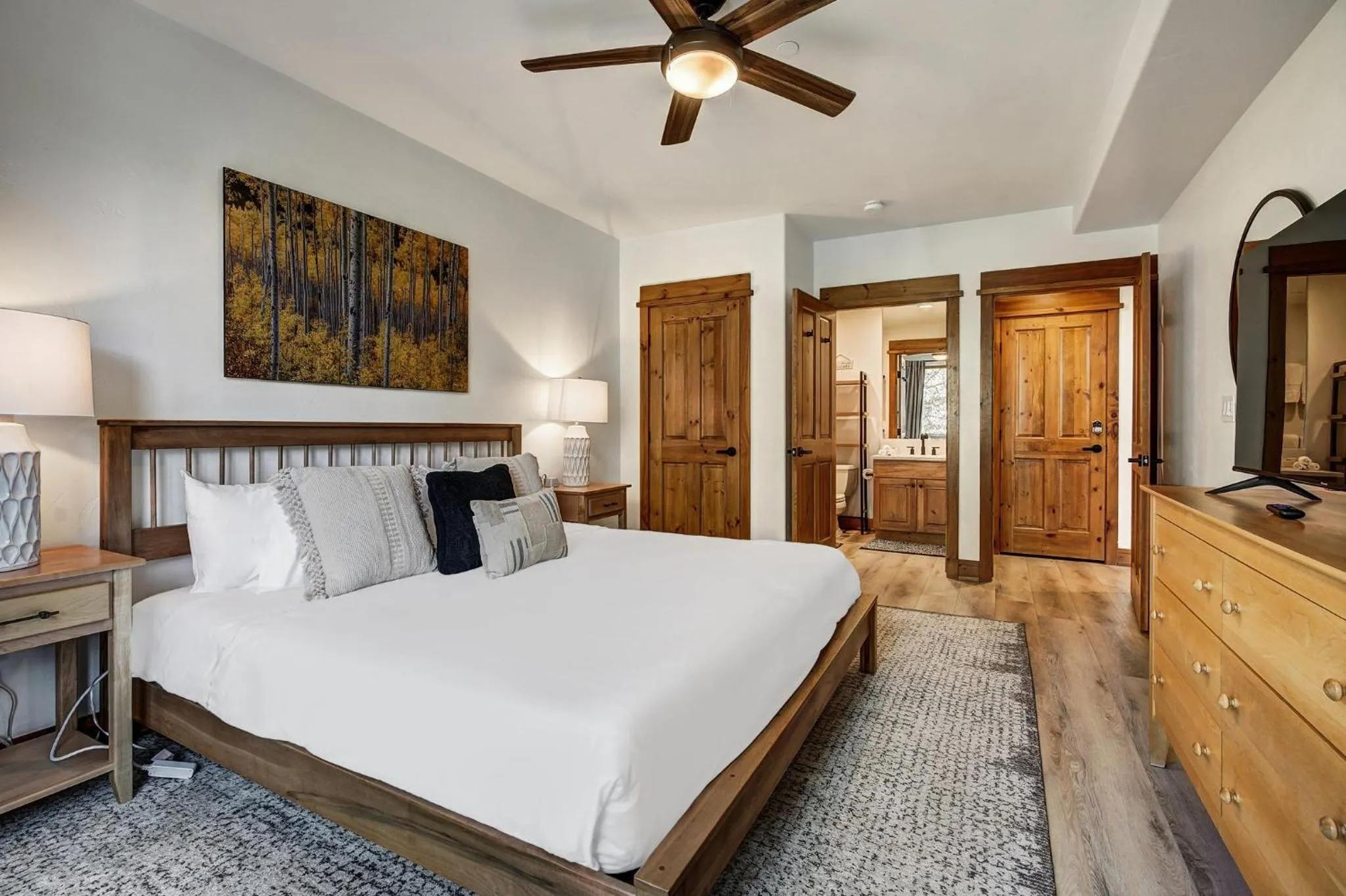 Bedroom, Bed in Arrowhead Village, A Vail Resorts Property