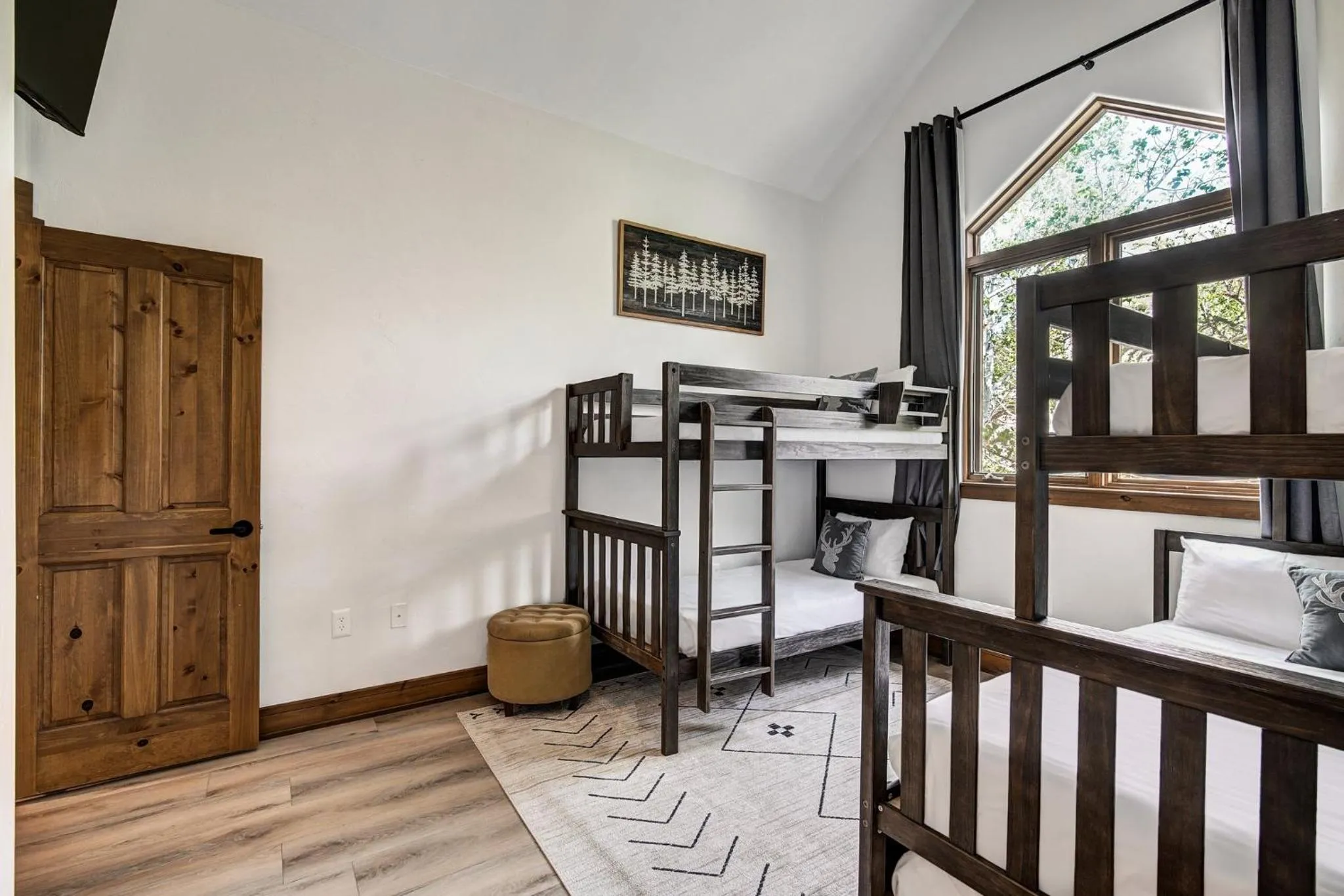 Bedroom, Bed in Arrowhead Village, A Vail Resorts Property