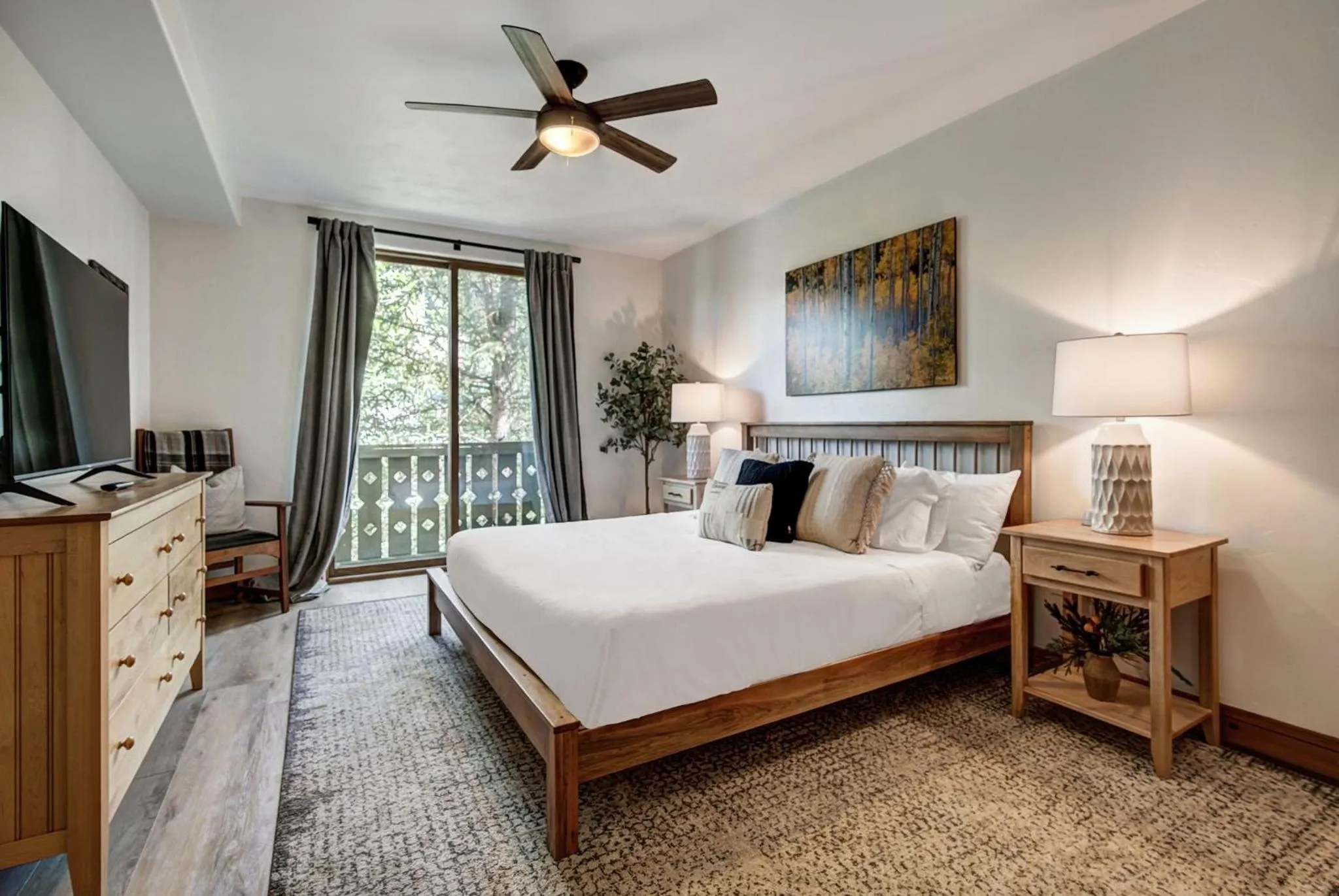 Bedroom, Bed in Arrowhead Village, A Vail Resorts Property