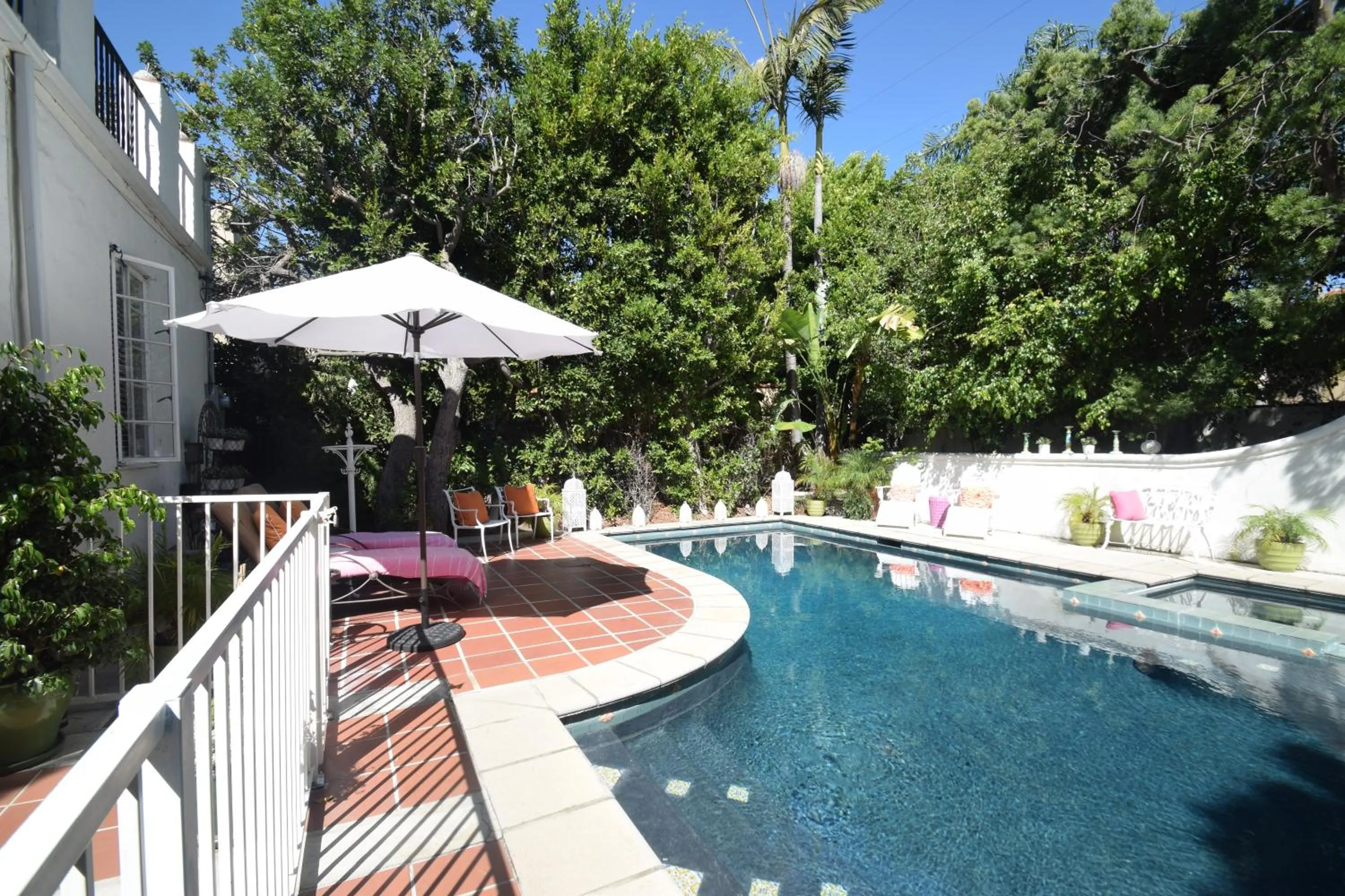 Swimming pool in Beverly Hills Celebrity Home