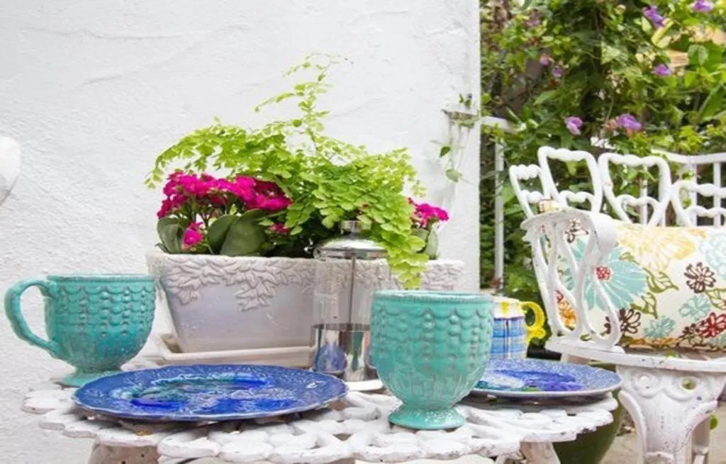 Patio in Beverly Hills Celebrity Home