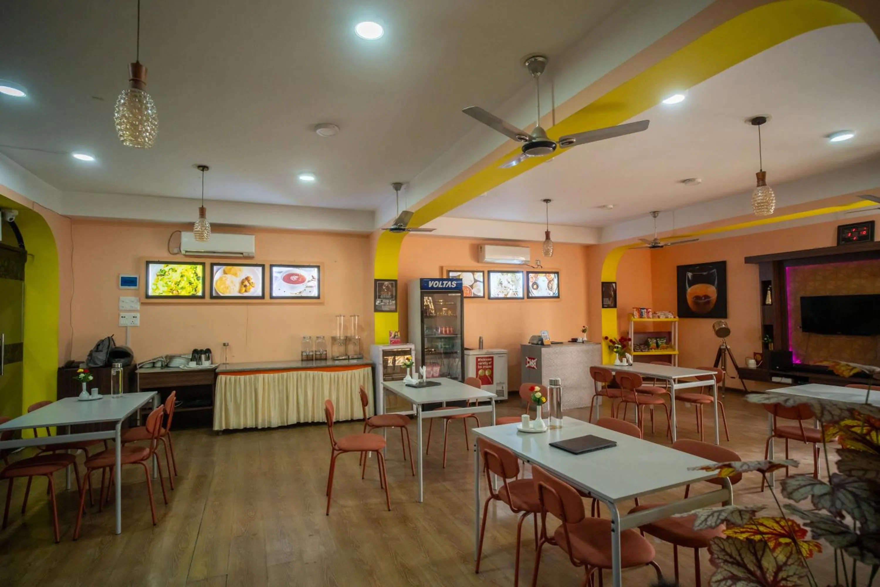 Restaurant/places to eat in Siliguri Club