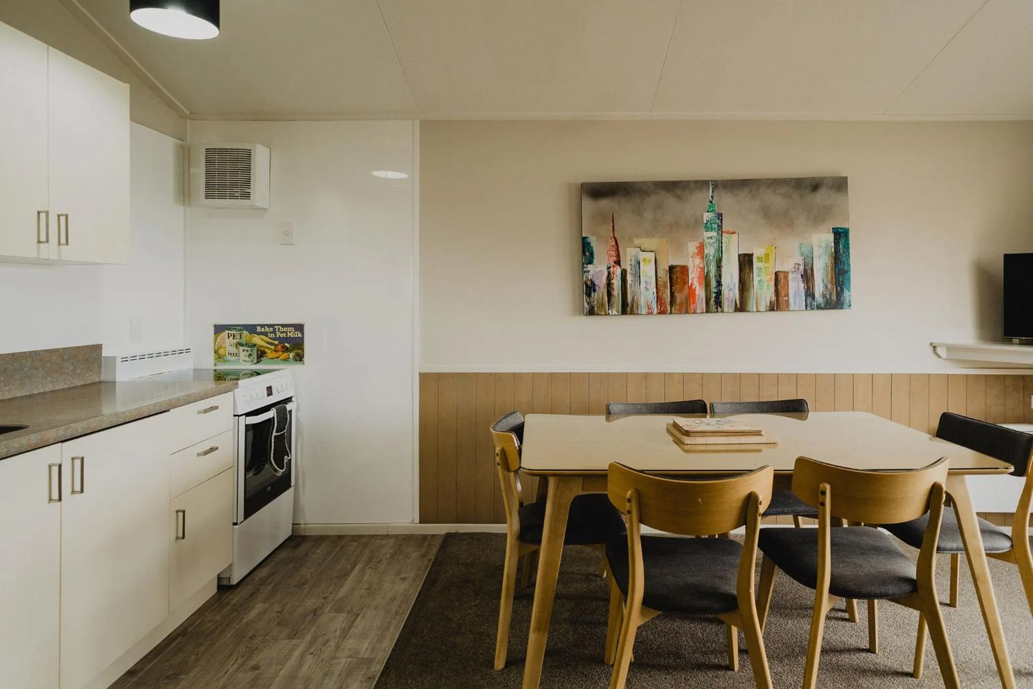 Lakes Edge Holiday Park