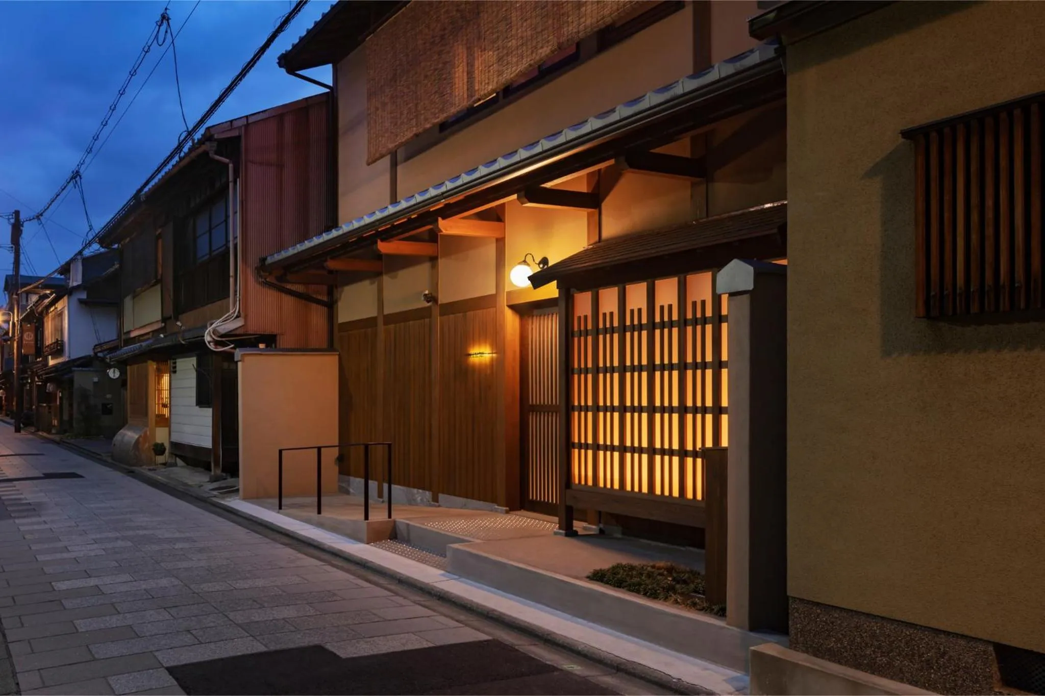 Property building in Rinn Kyoto Miyagawasuji hitotose Aki