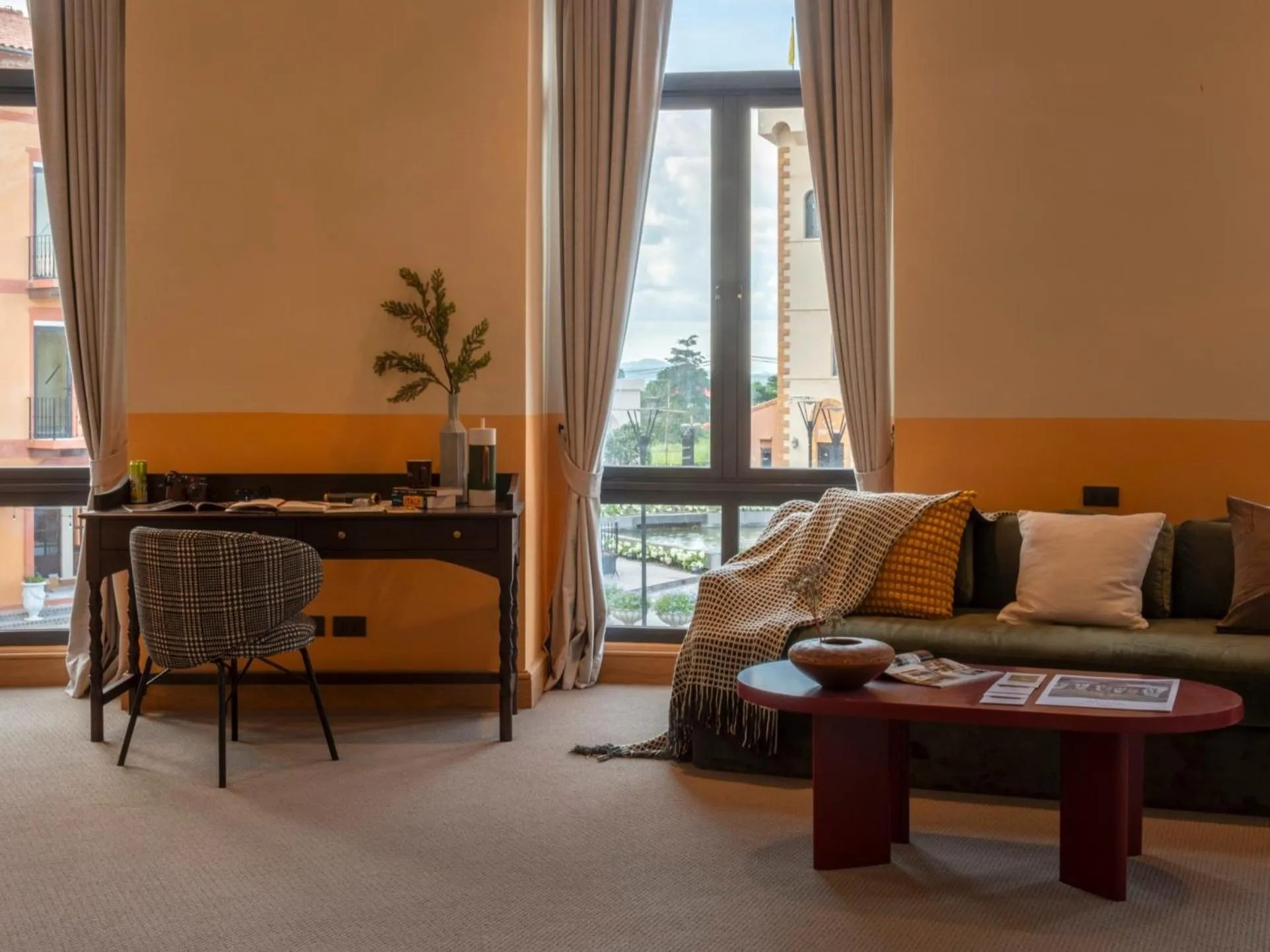 Seating area in Toscana Valley Hotel Portofino