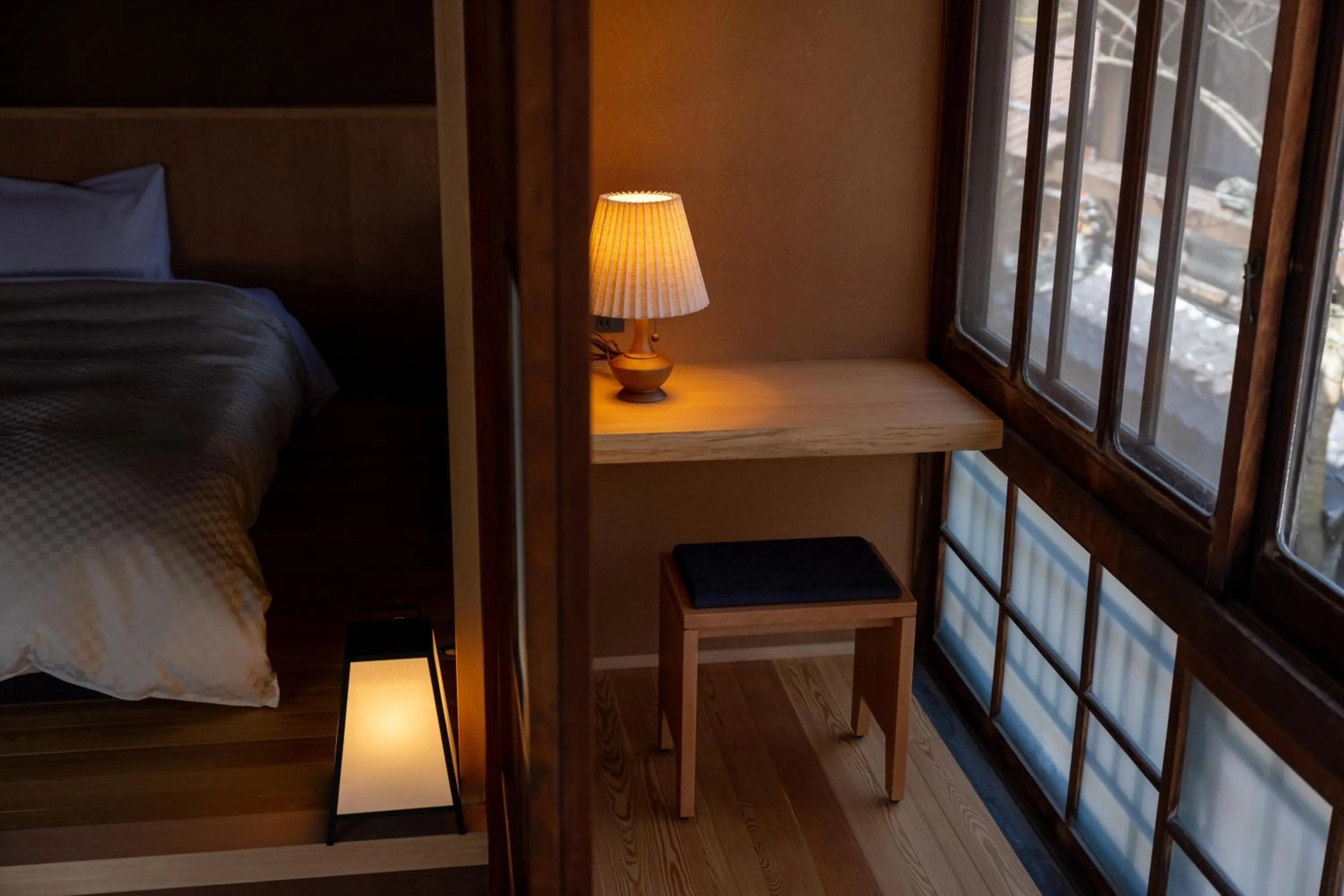 furniture, Bed in Okutsusou