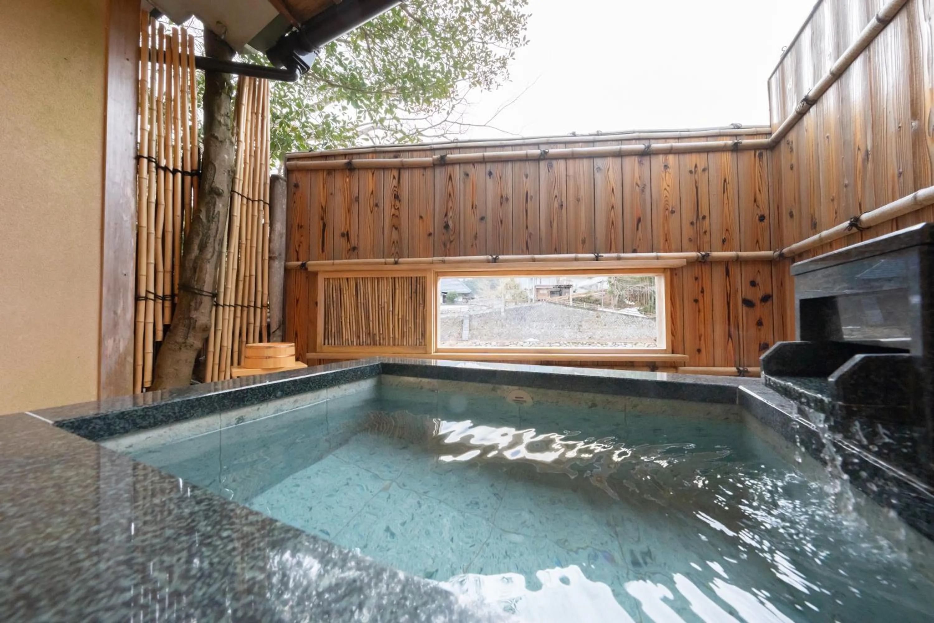 Hot Spring Bath in Okutsusou