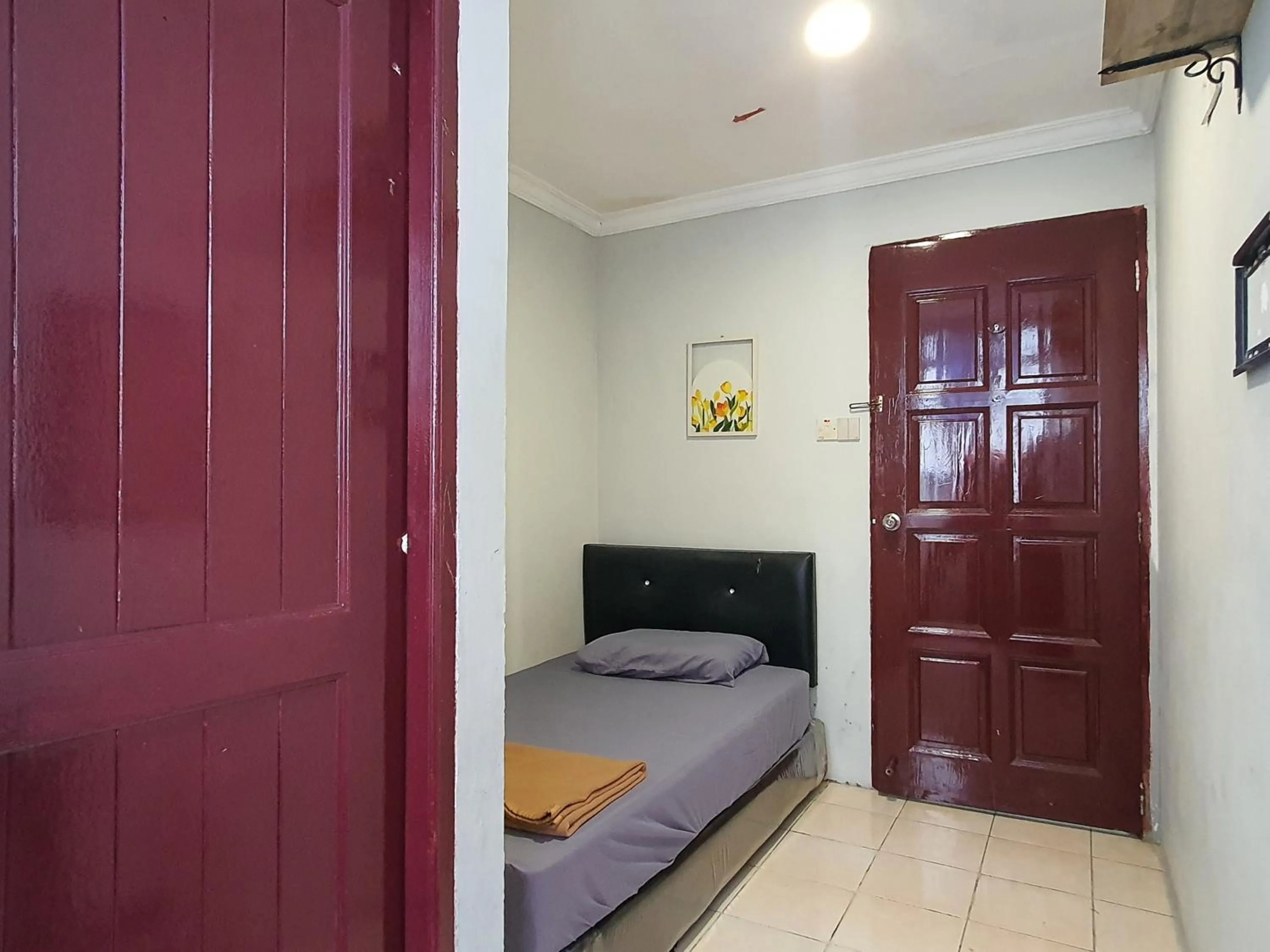 Bedroom in Hotel O Hoover Room