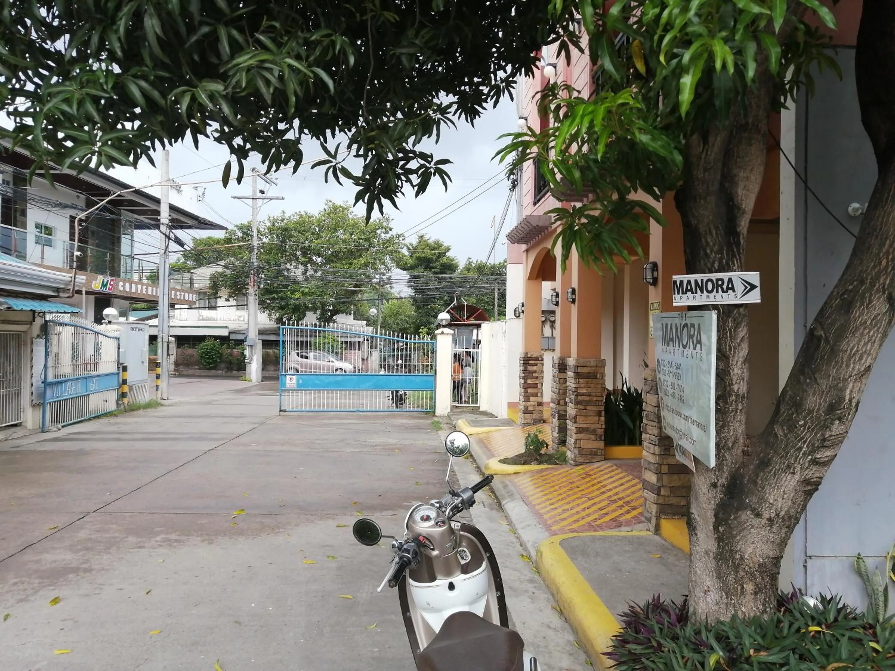 Neighbourhood in Manora Apartment