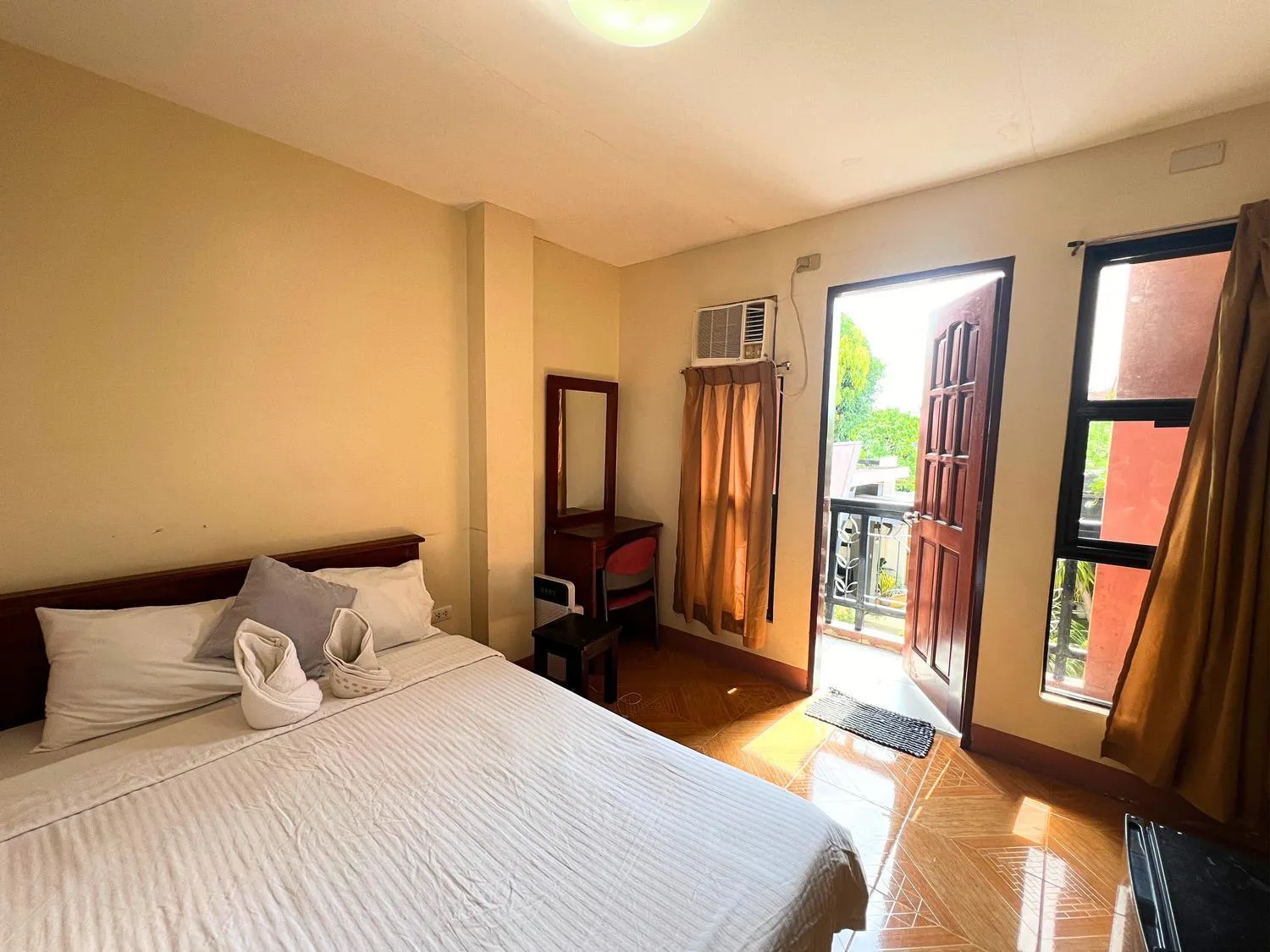 Bed in Manora Apartment