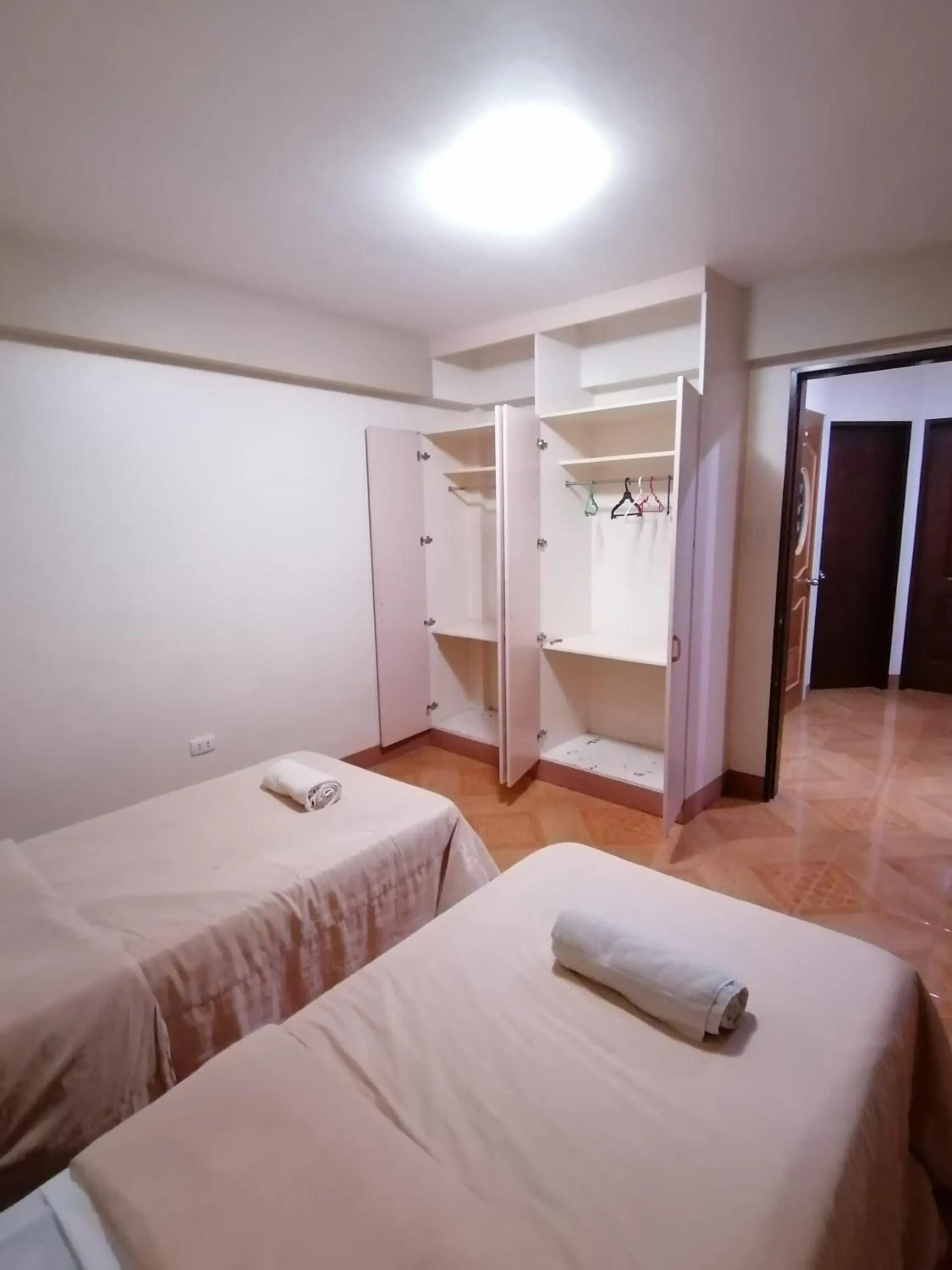 Photo of the whole room, Bed in Manora Apartment