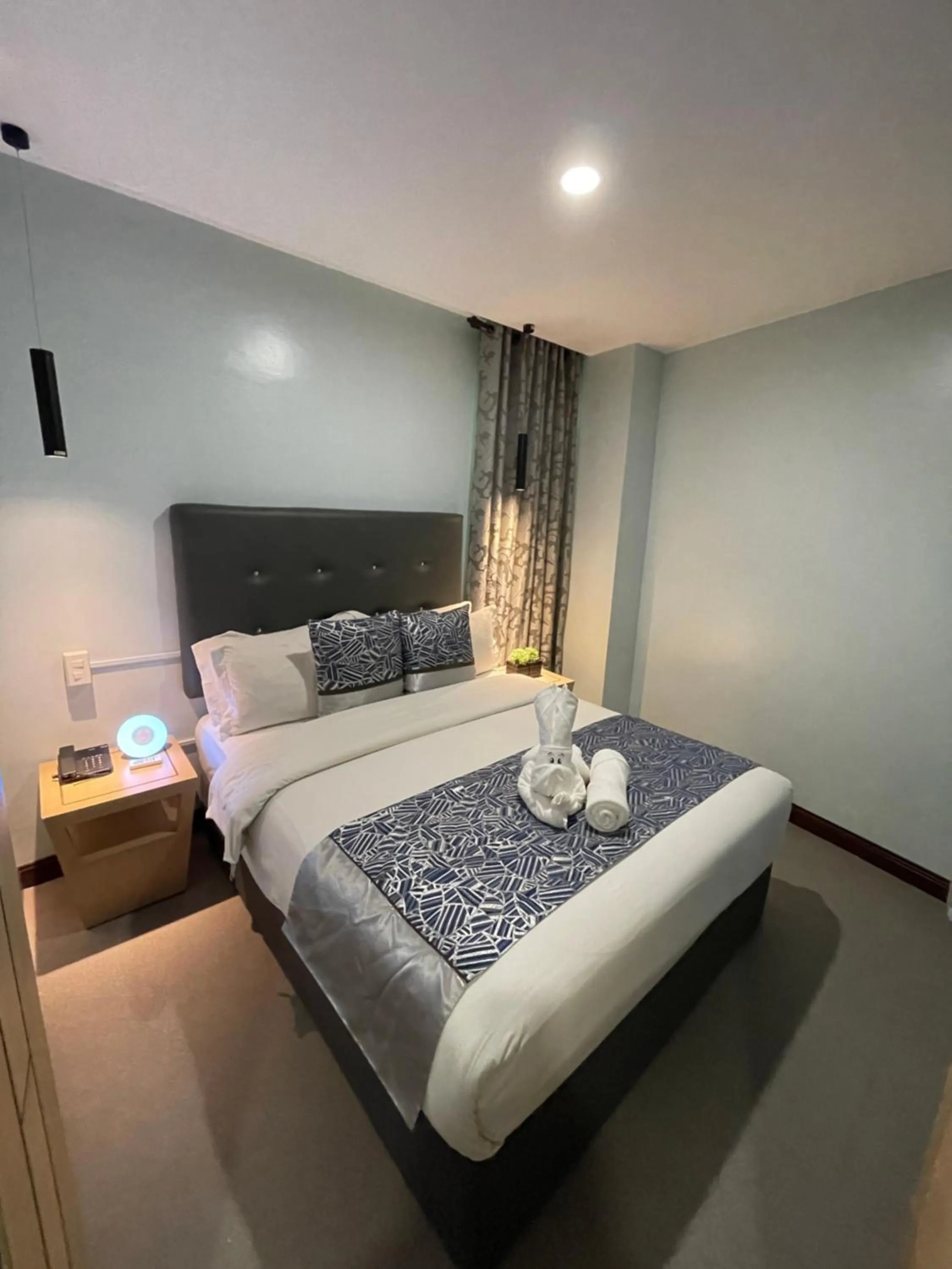 Bed in Homes at Bay Area Suites by SMS Hospitality