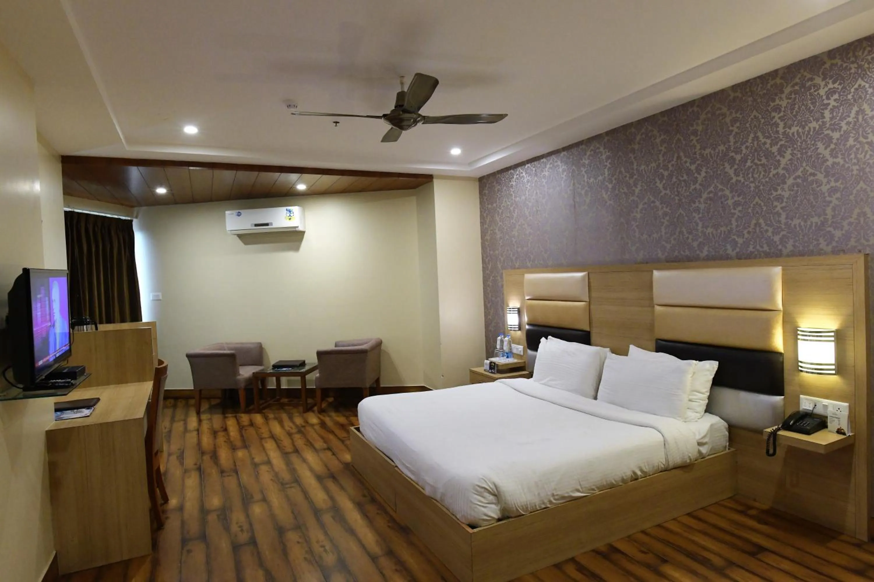 Bed in Hotel Inclover-A Peaceful Retreat