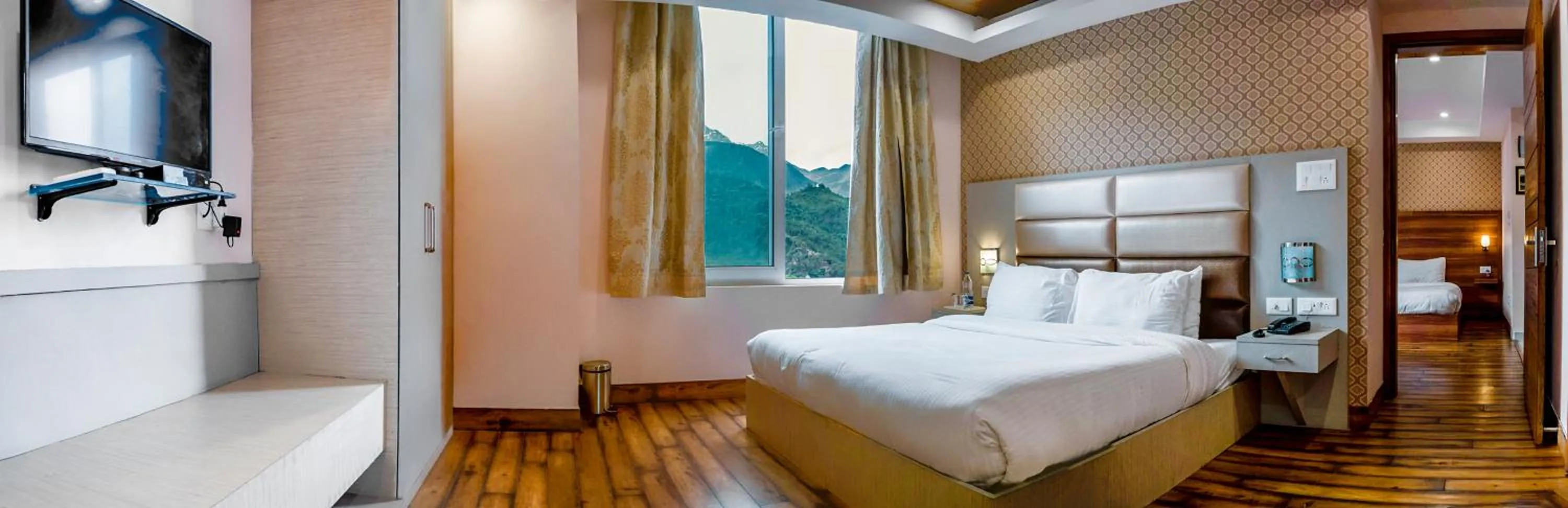 Bed in Hotel Inclover-A Peaceful Retreat