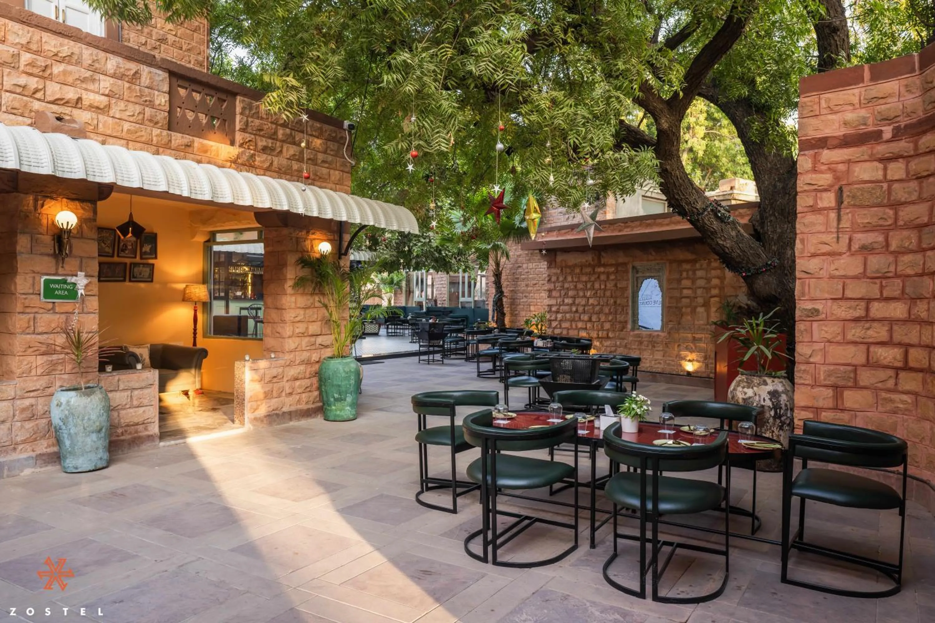 Restaurant/places to eat in Zostel Jodhpur (Ratanada)