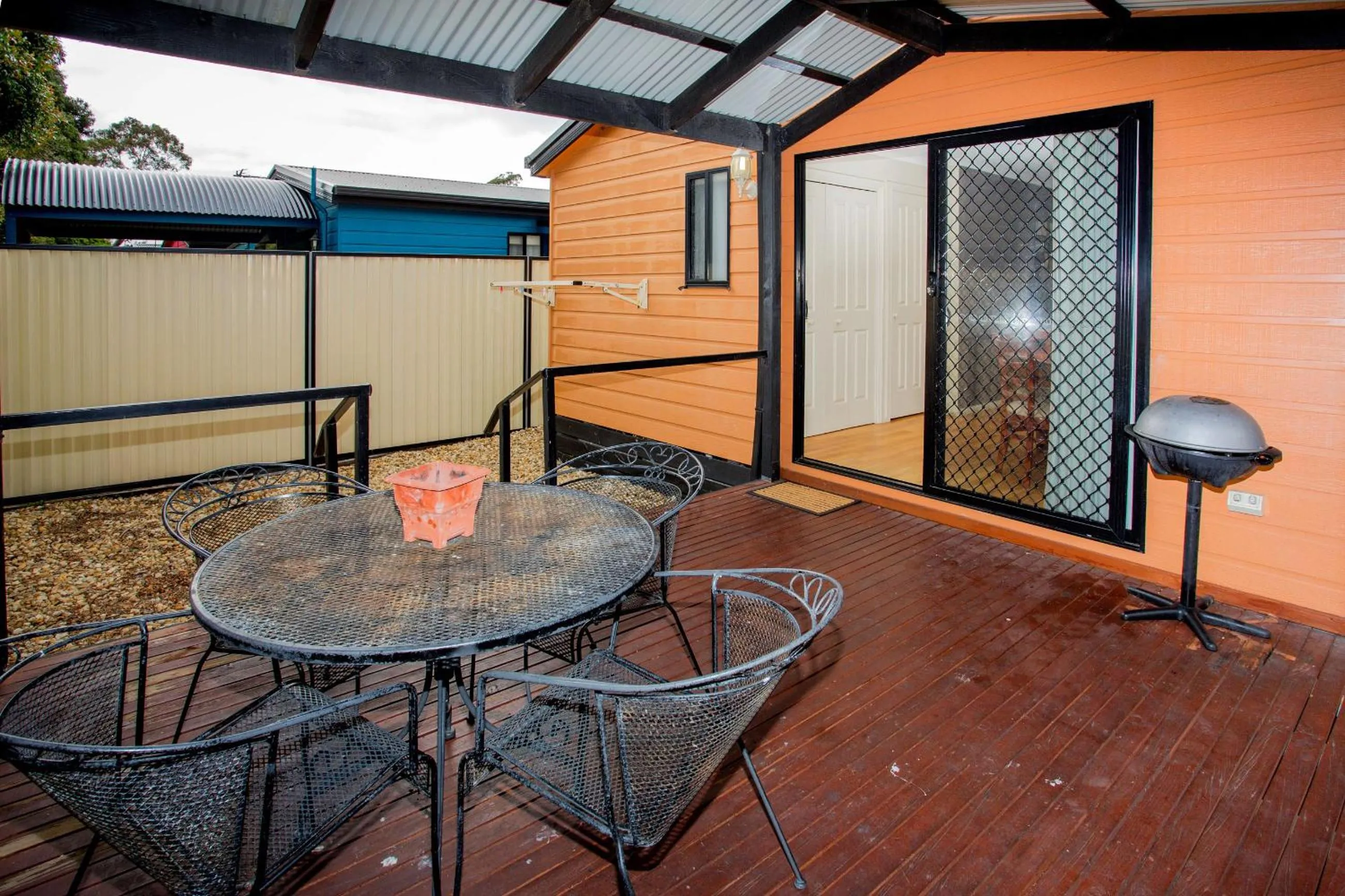 Balcony/Terrace in BIG4 Traralgon Park Lane Holiday Park