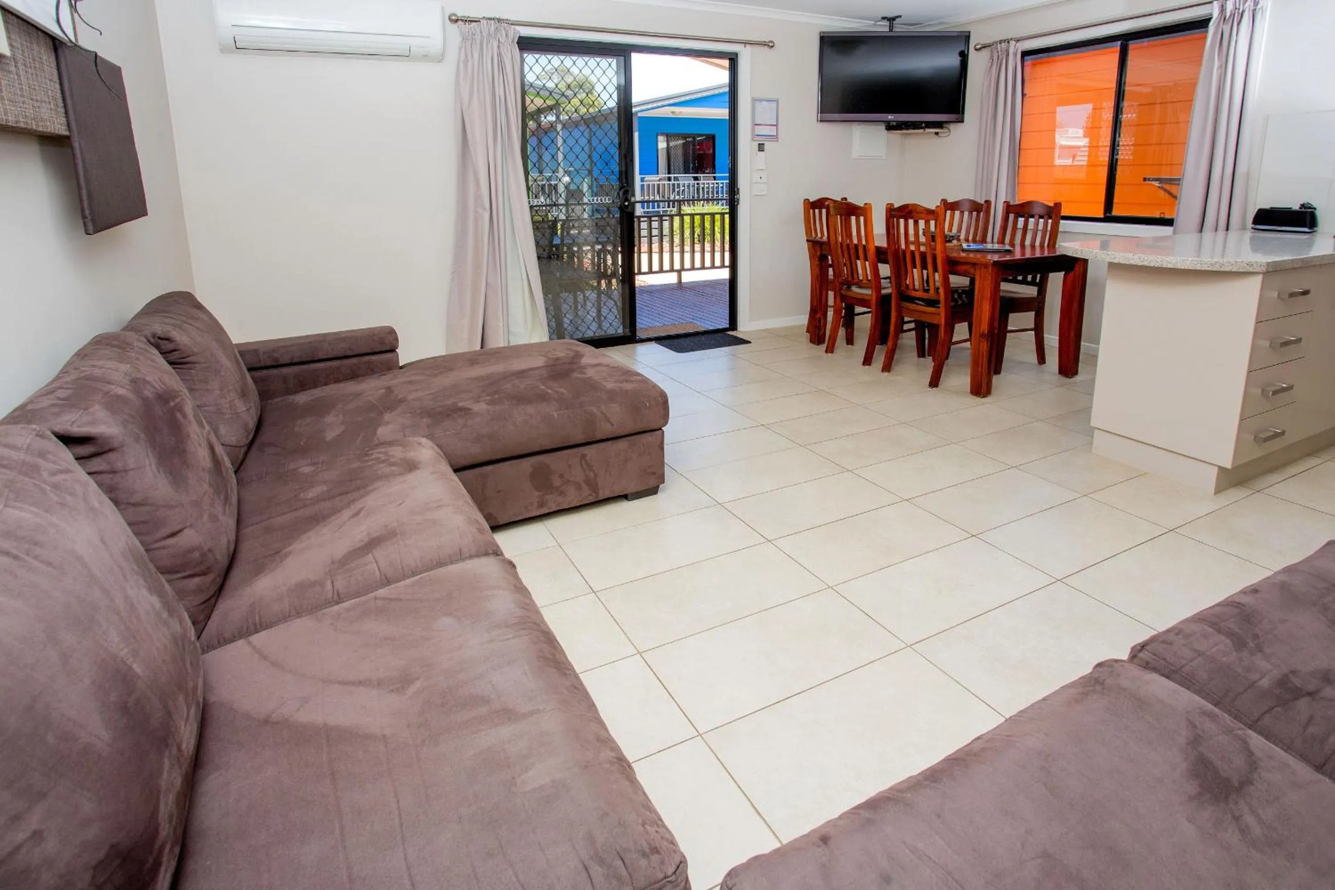 TV and multimedia in BIG4 Traralgon Park Lane Holiday Park