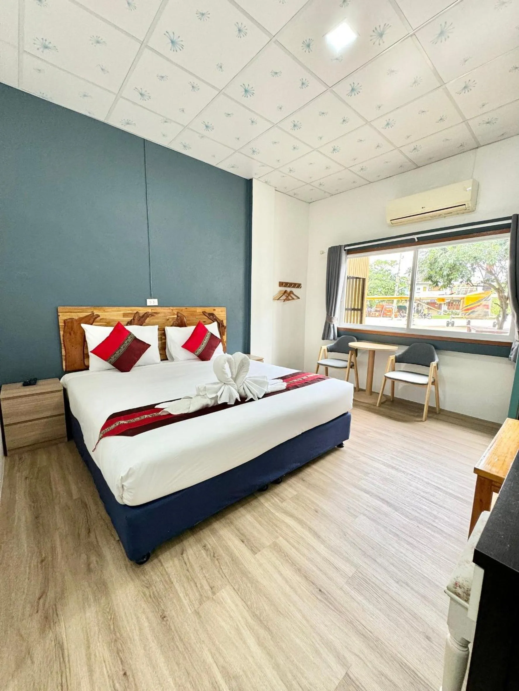 Decorative detail, Bed in Diamond de pai