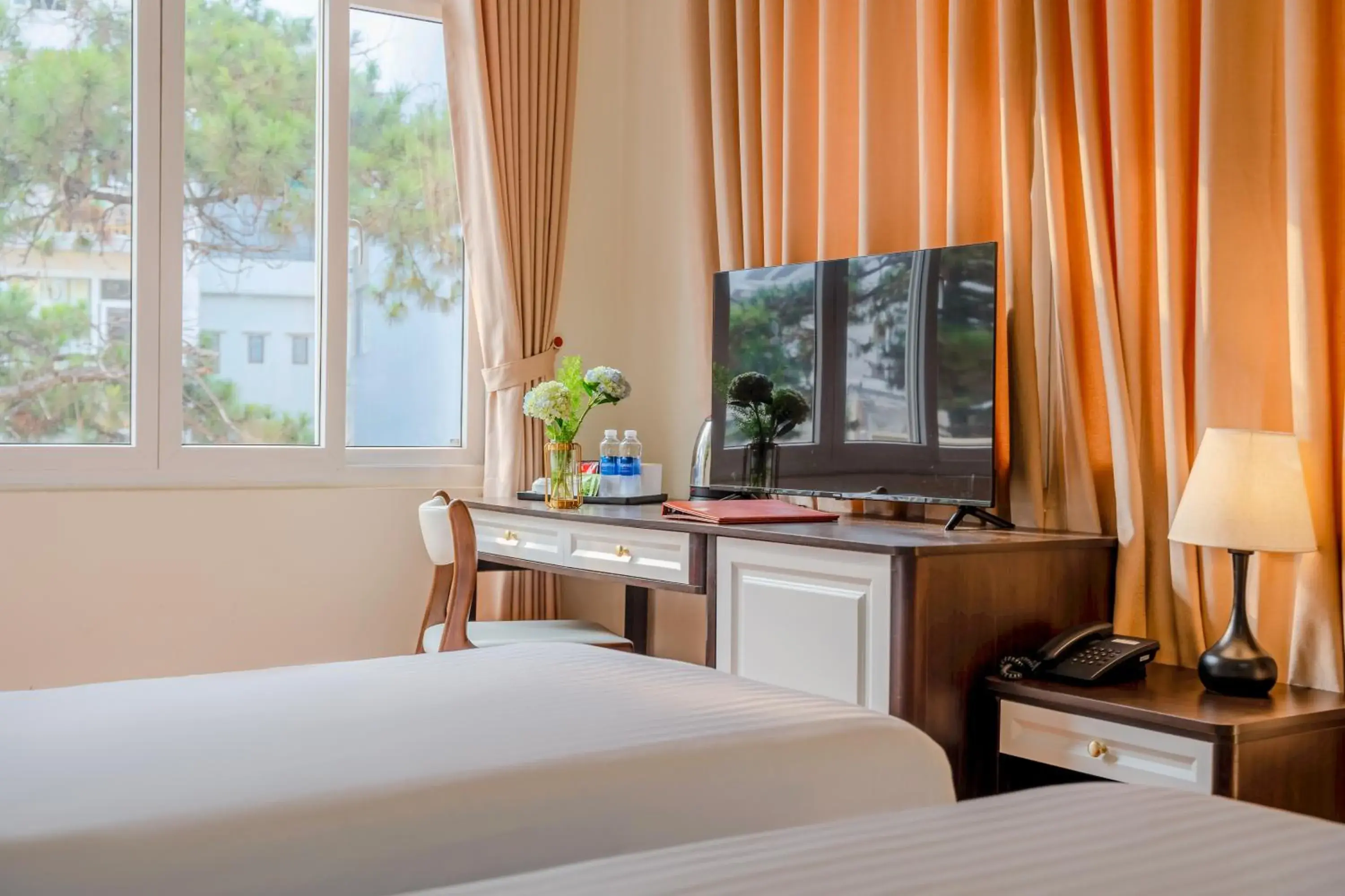 Deluxe Double or Twin Room in BIDV Central Da Lat Hotel Deluxe Double or Twin Room in BIDV Central Da Lat Hotel