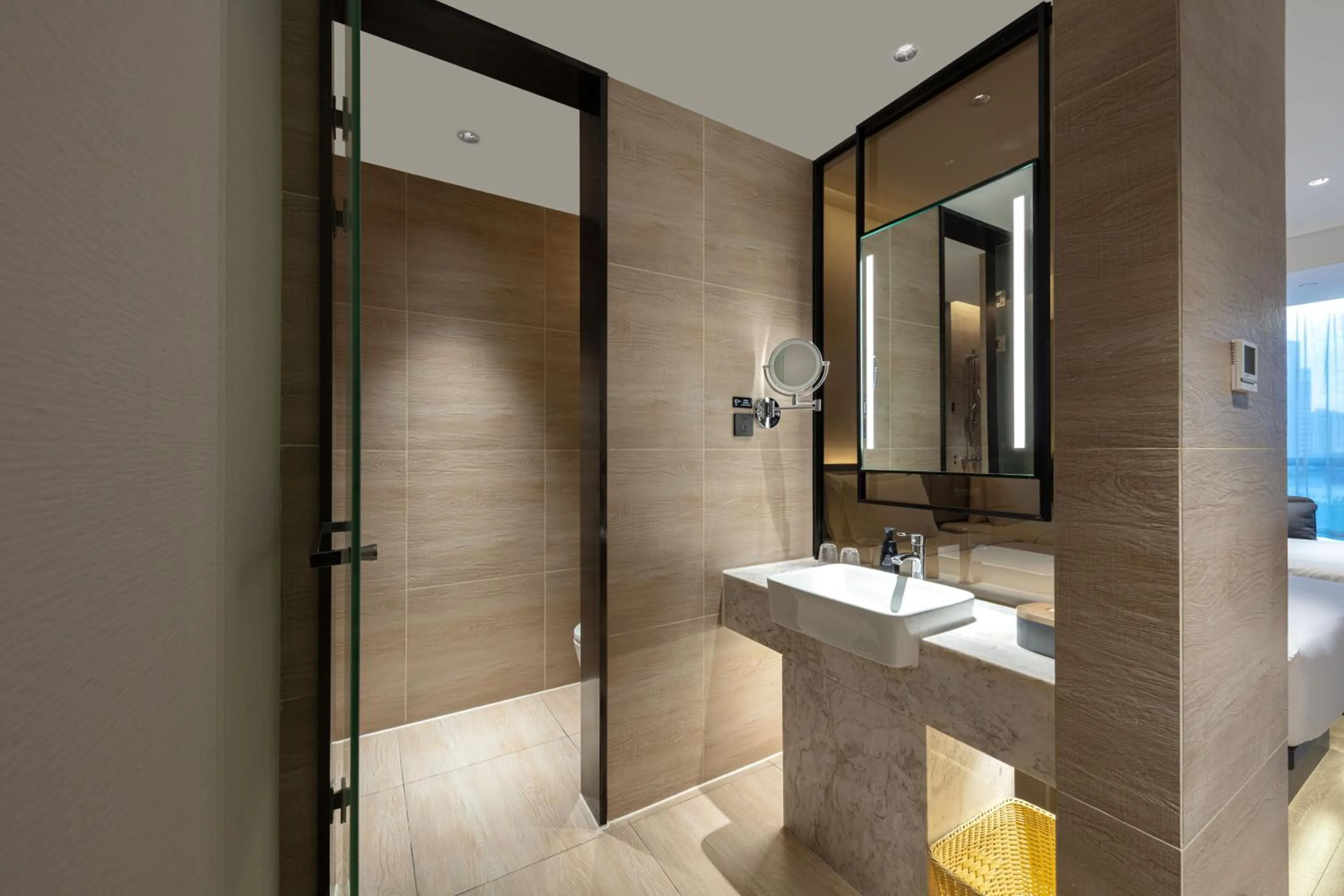 Shower in Atour Hotel Hangzhou Binjiang Olympic Sports