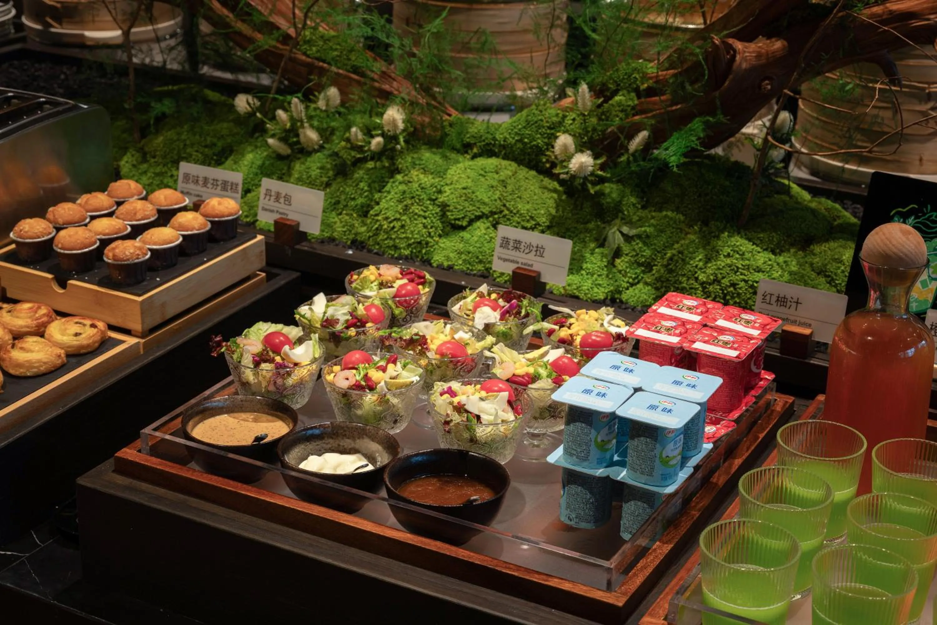 Food in Atour Hotel Hangzhou Binjiang Olympic Sports