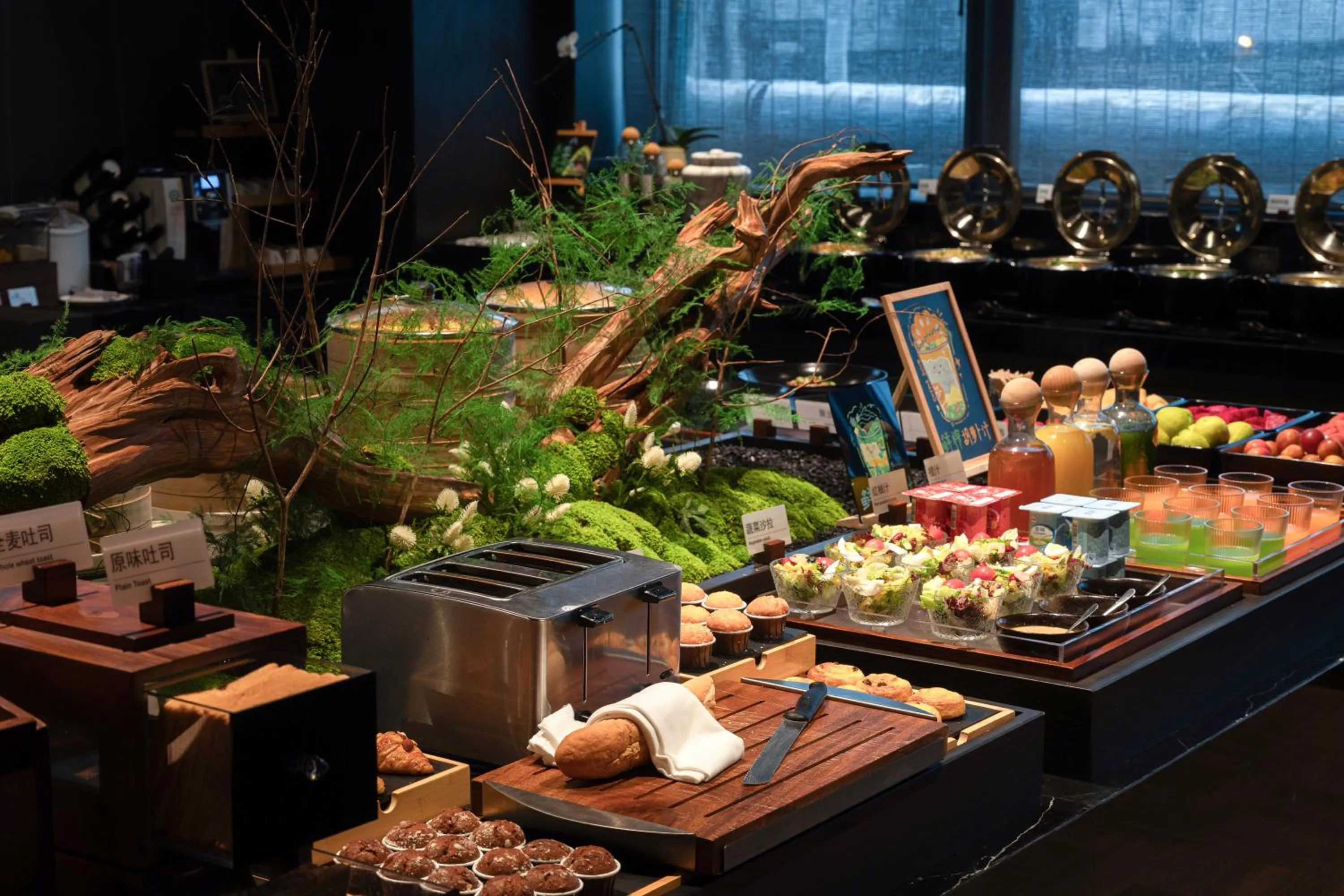 Buffet breakfast in Atour Hotel Hangzhou Binjiang Olympic Sports