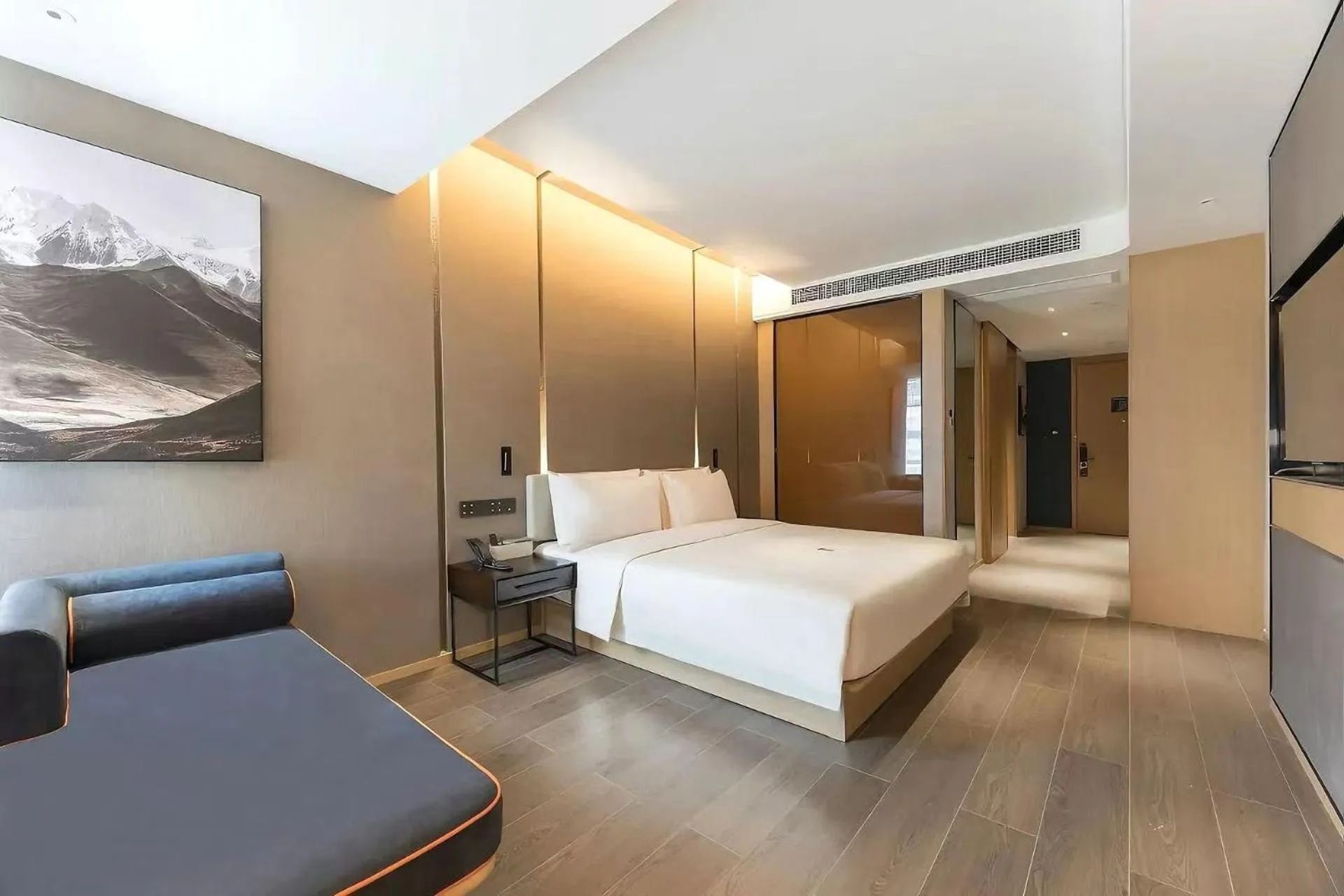 Bed in Atour Hotel Zhijiang Bridge