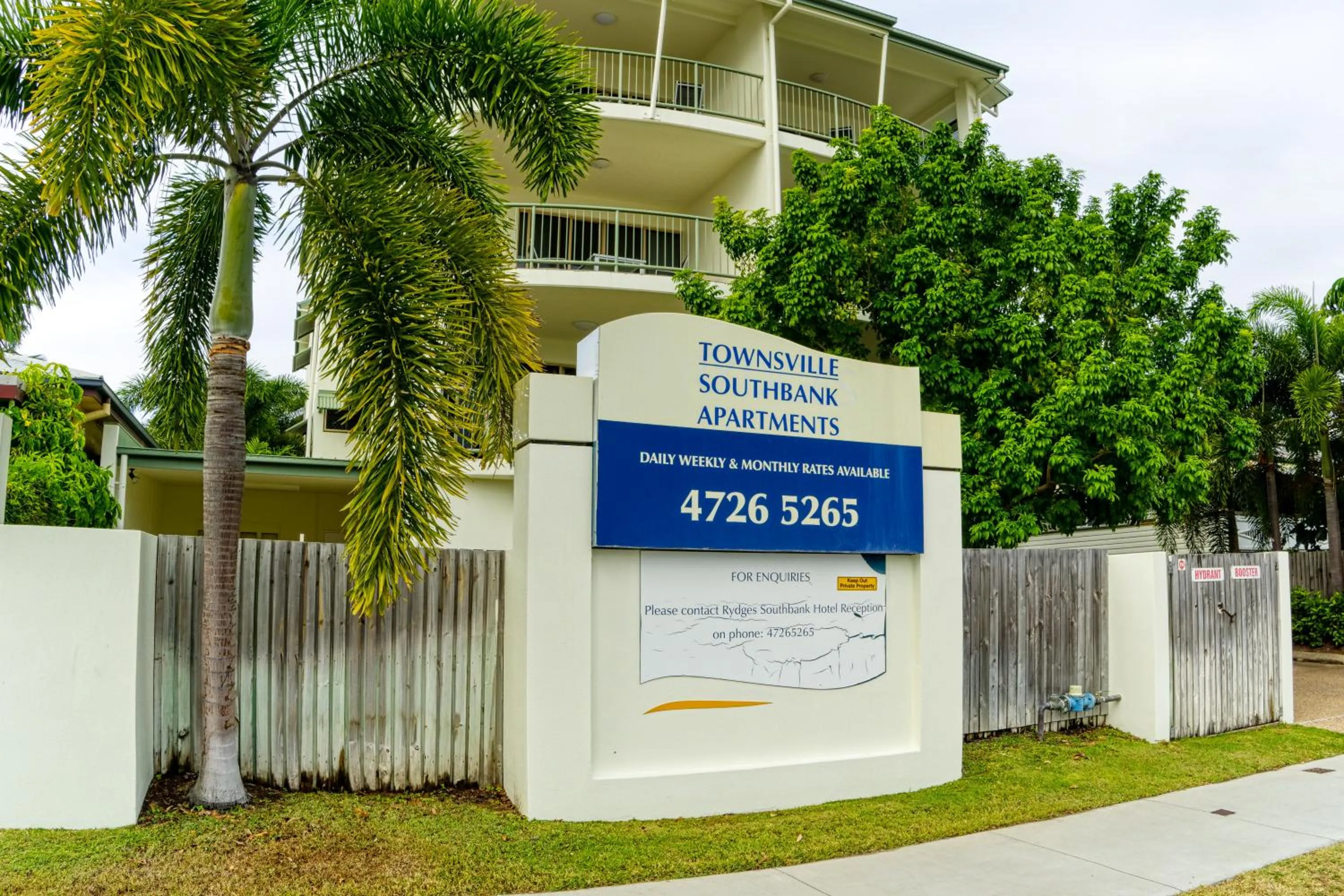 Property building in Townsville Southbank Apartments