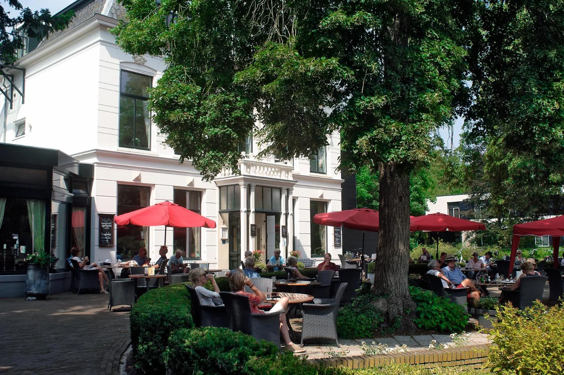 Decorative detail in Hotel Restaurant Lunia