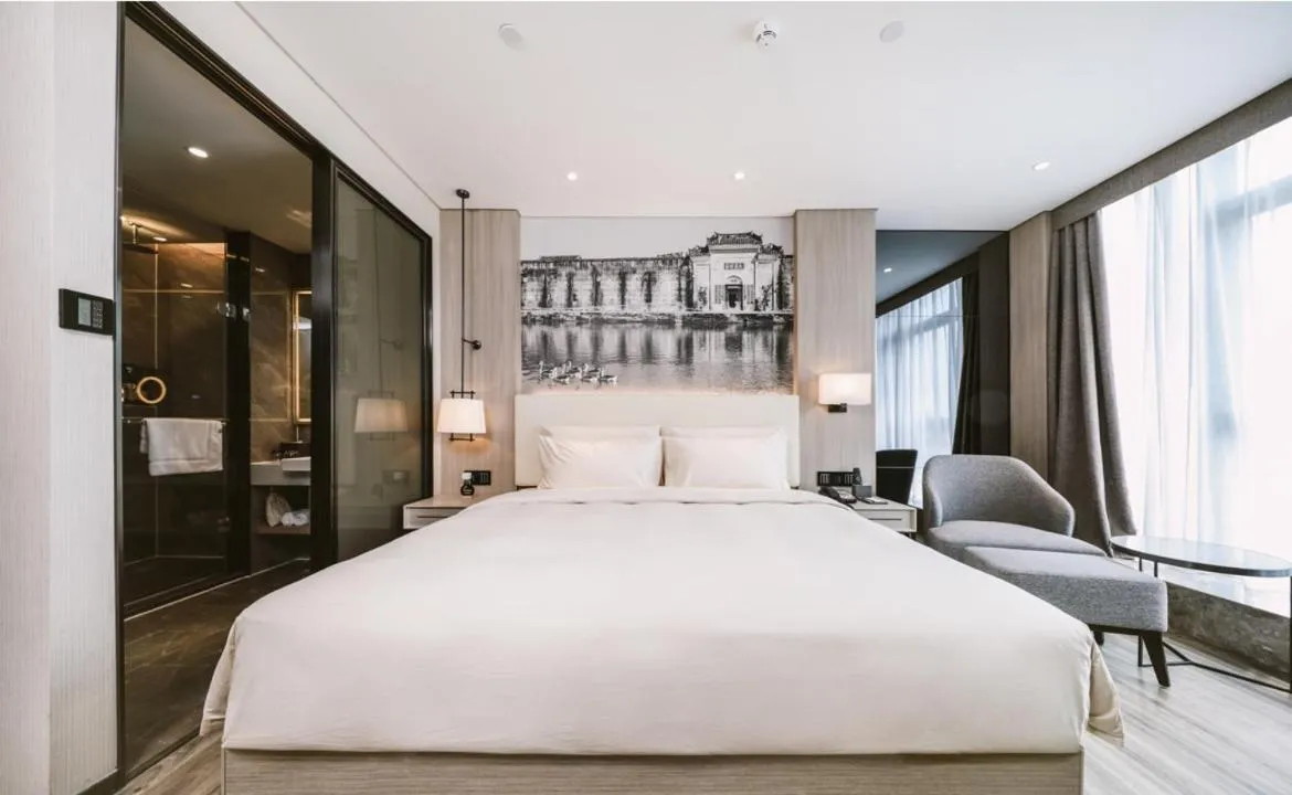 Bed in Atour Hotel Shenzhen Guanlan