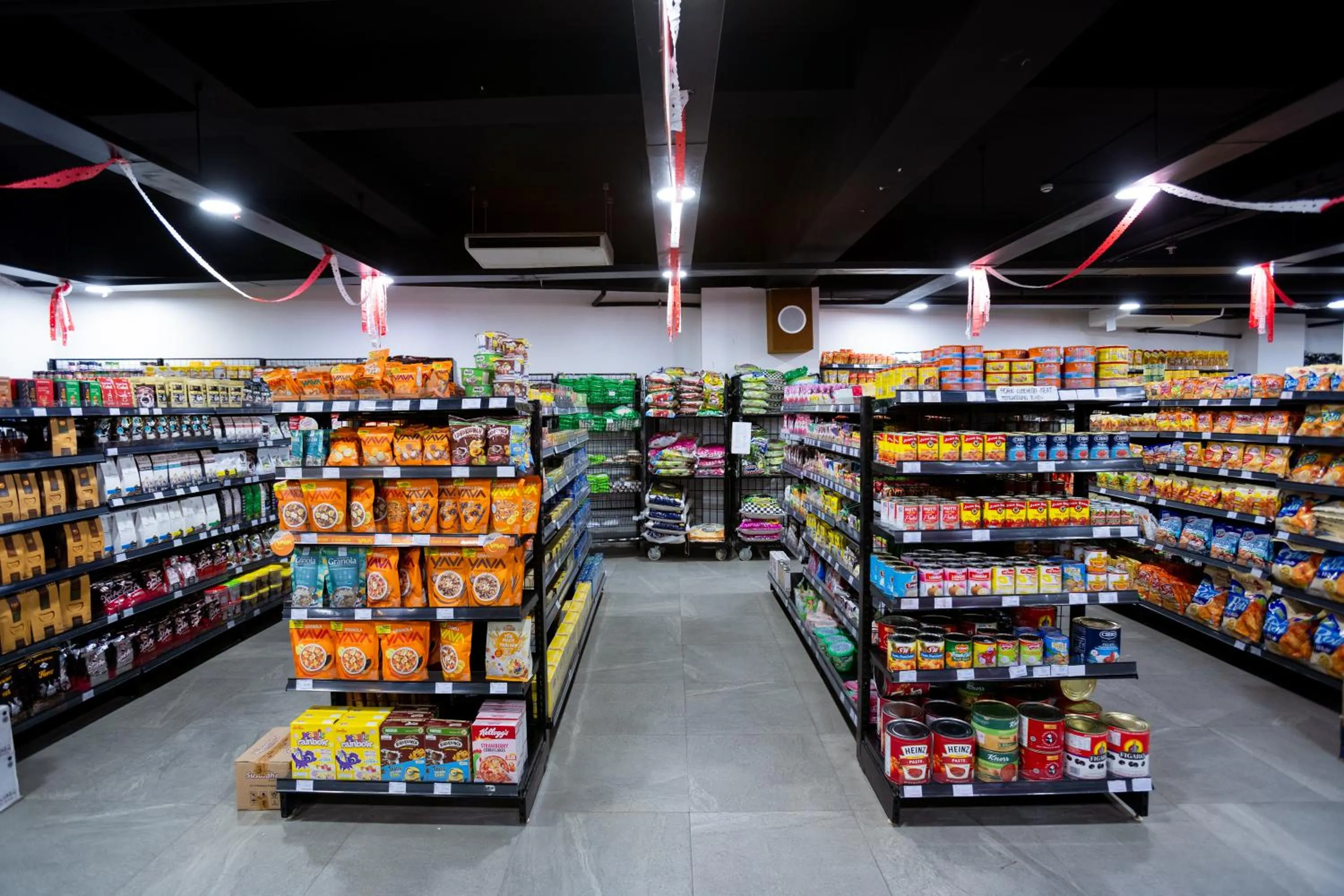 Shopping Area in Zasgo Hotel