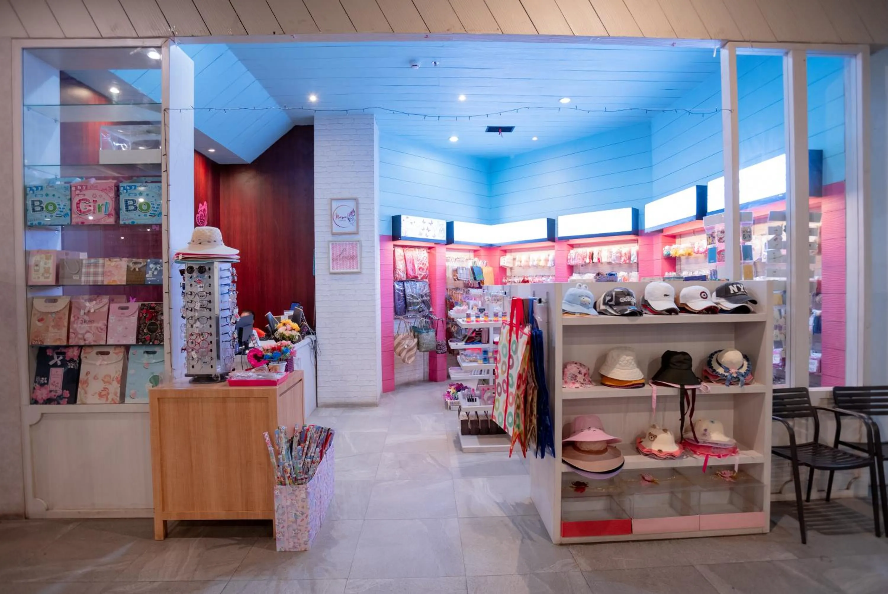 Shopping Area in Zasgo Hotel