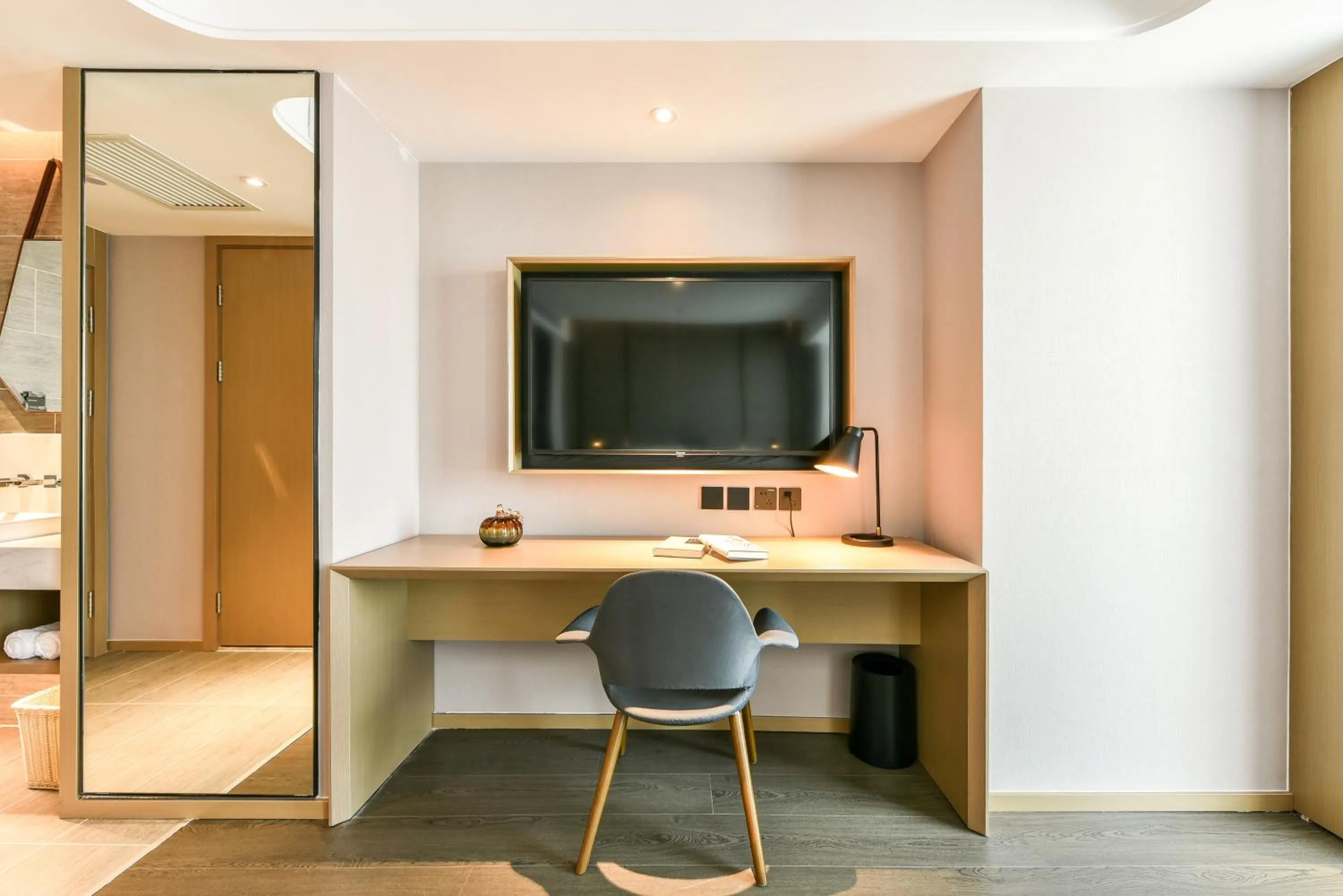 Atour Hotel Beijing Tongzhou Liyuan Subway Station