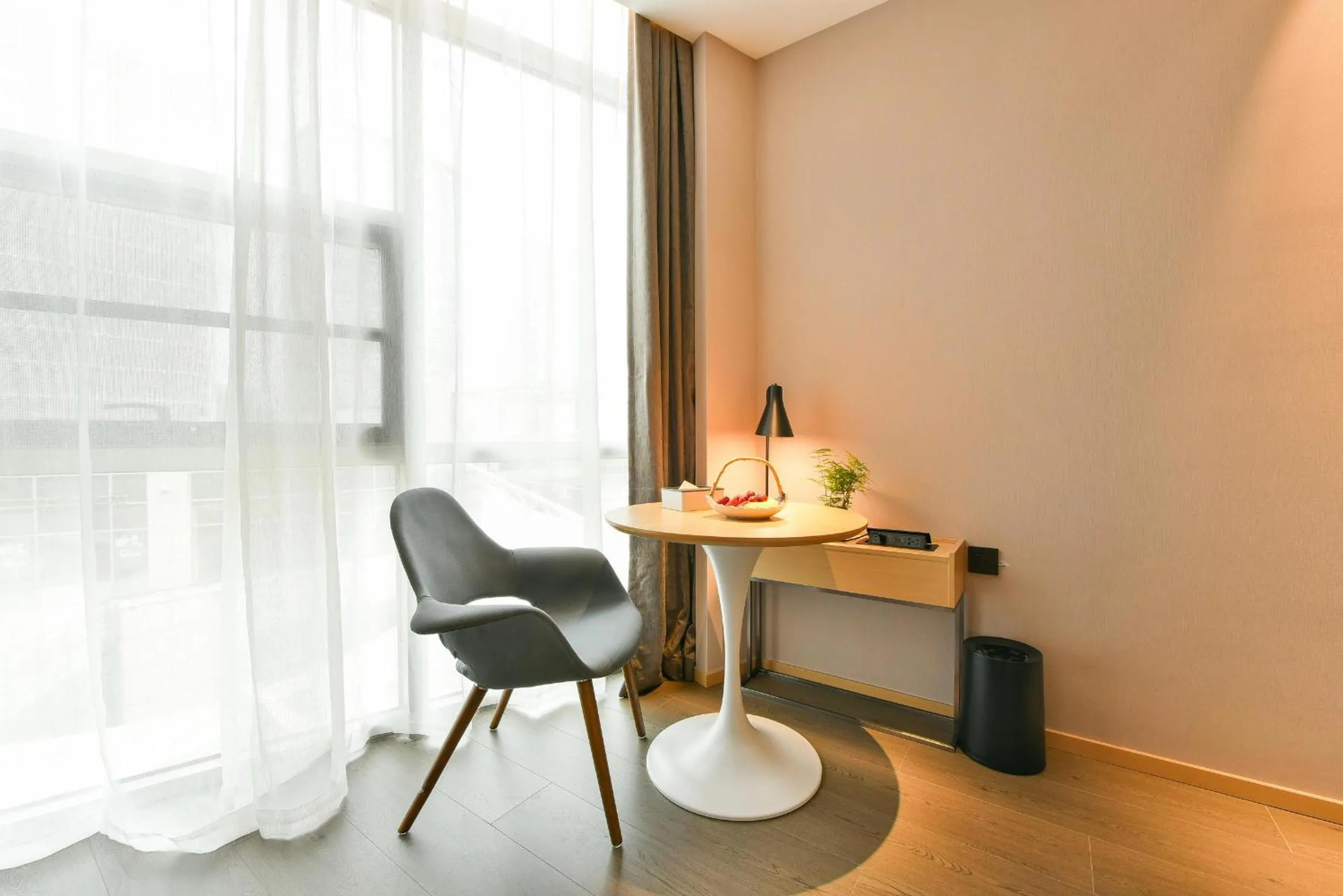 Coffee/tea facilities in Atour Hotel Wangjing SOHO