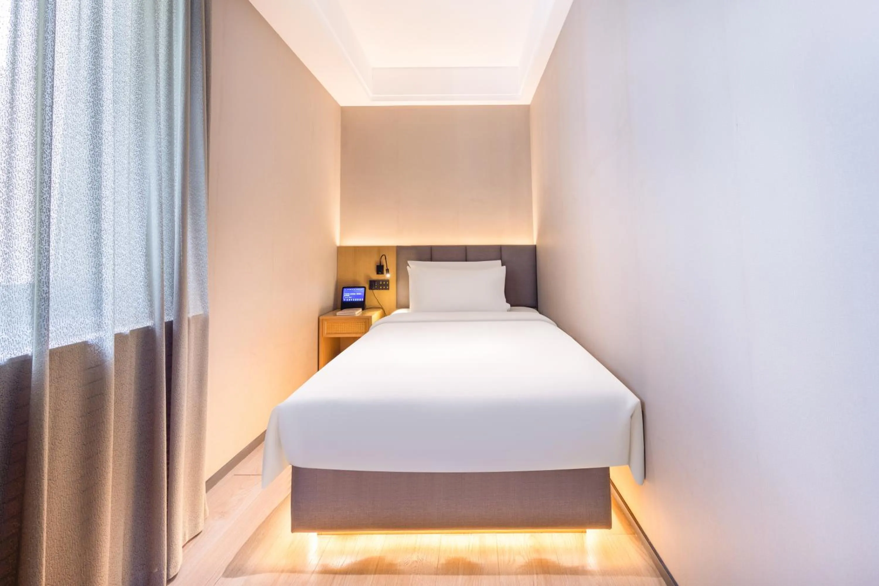 Bed in Atour X Hotel Beijing Majiabao Subway Station