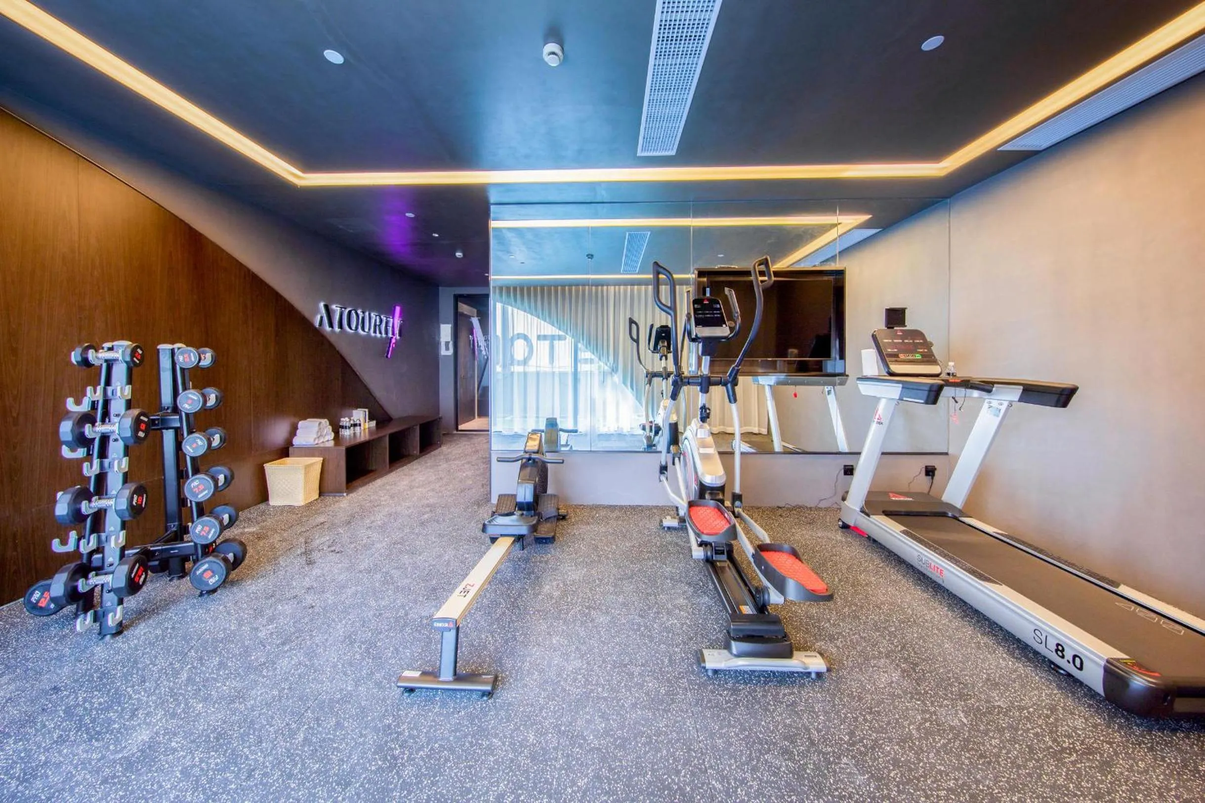 Fitness centre/facilities in Atour Hotel Shanghai Caohejing